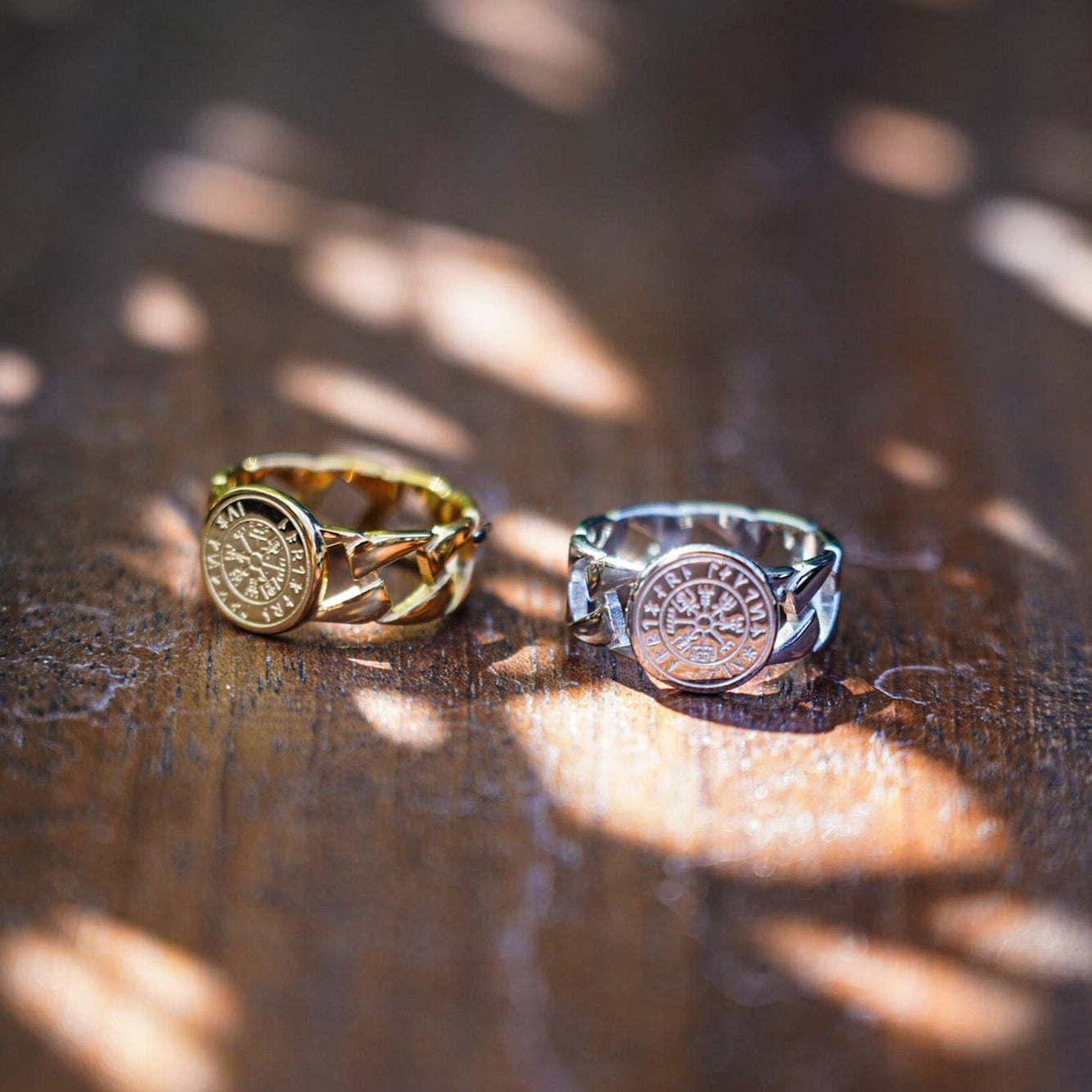 Vegvisir Chain Signature - Guldbelagt ring