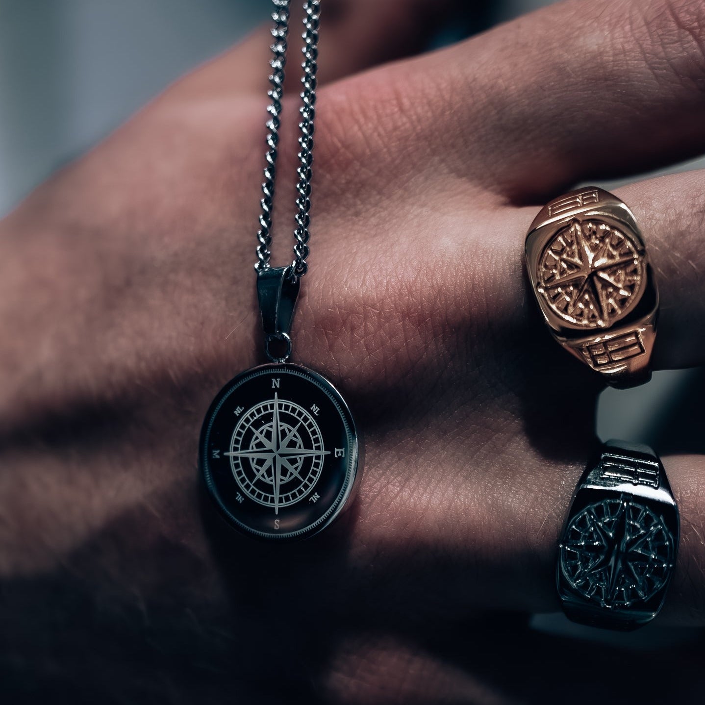 Compass halskæde - Sølvtonet
