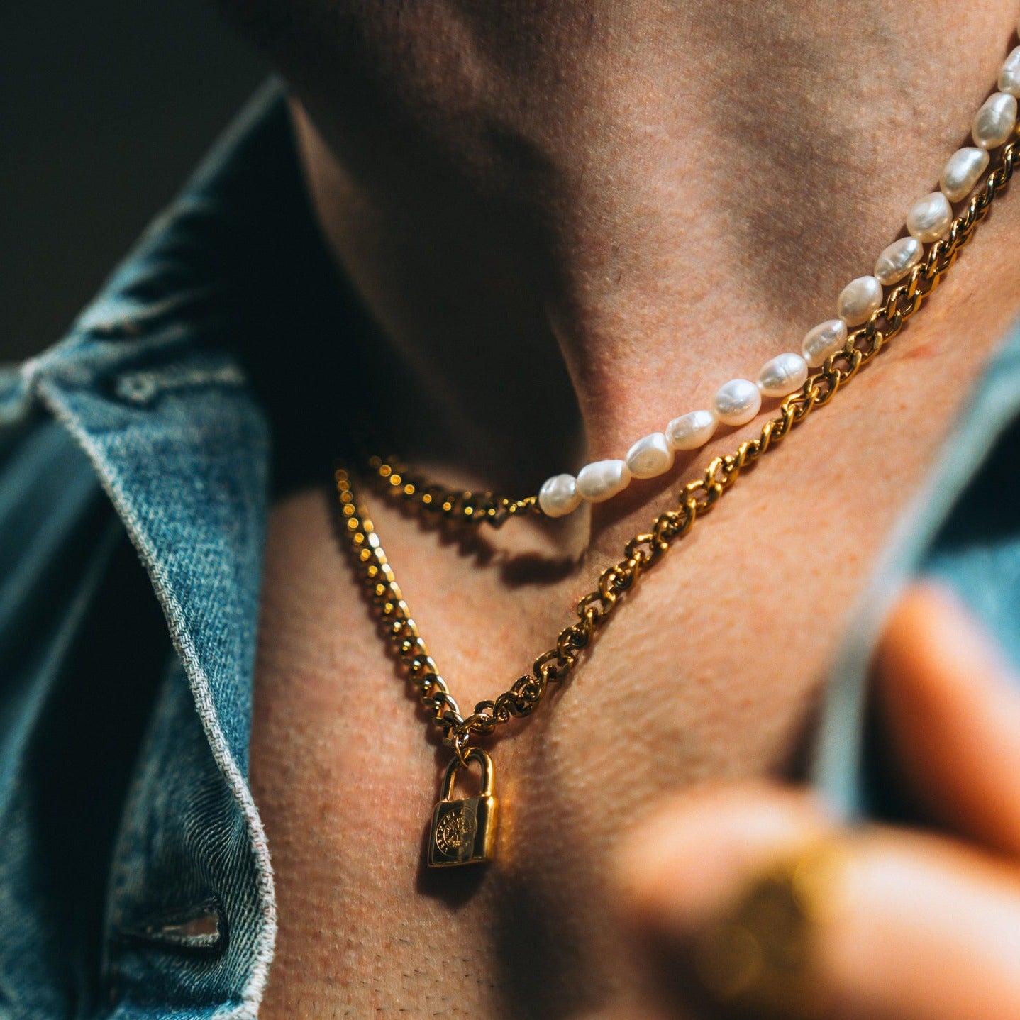 Kattegat Perle halskæde - Guldtonet