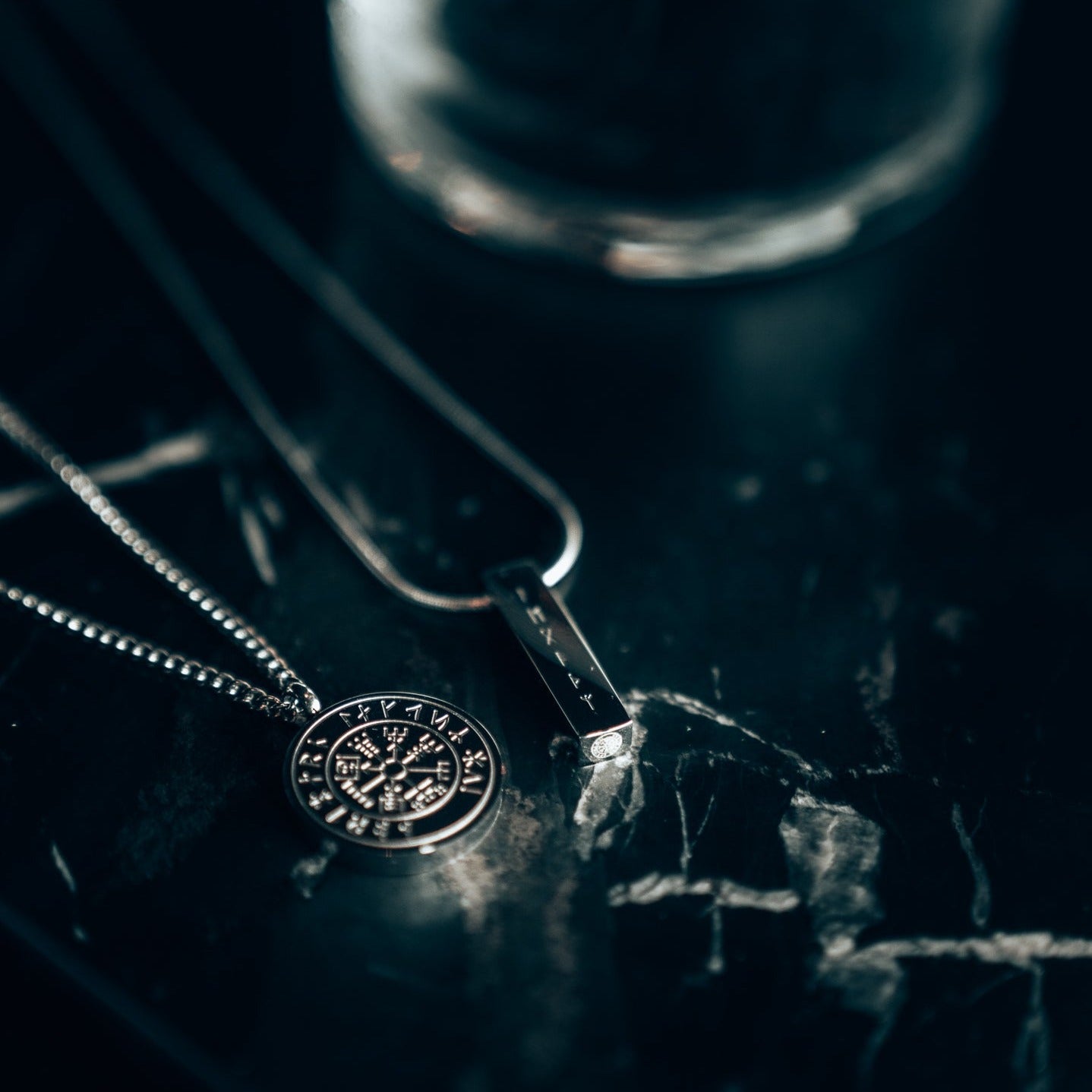 Runestone Halskæde - Sølvtonet