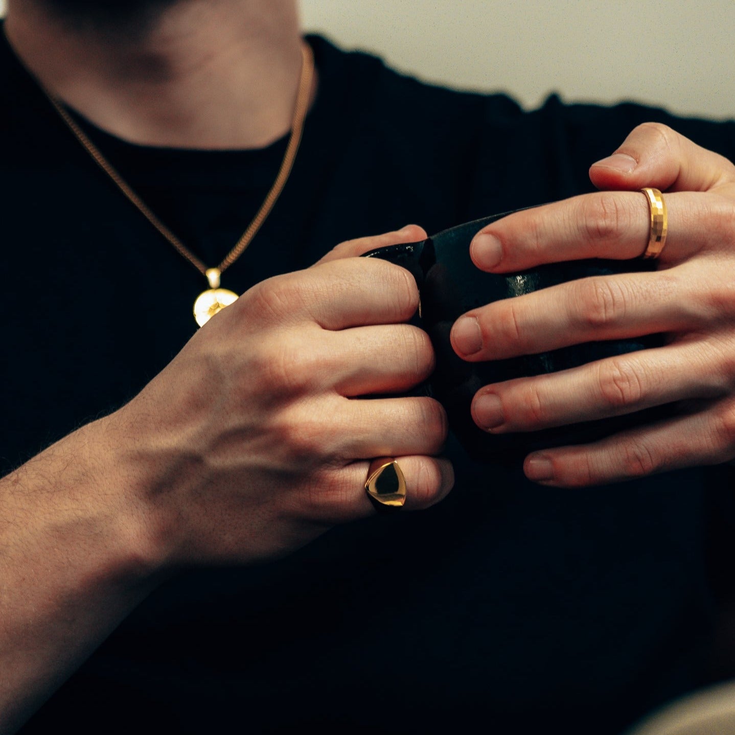 Classic Polygon Signature - Guldtonet ring