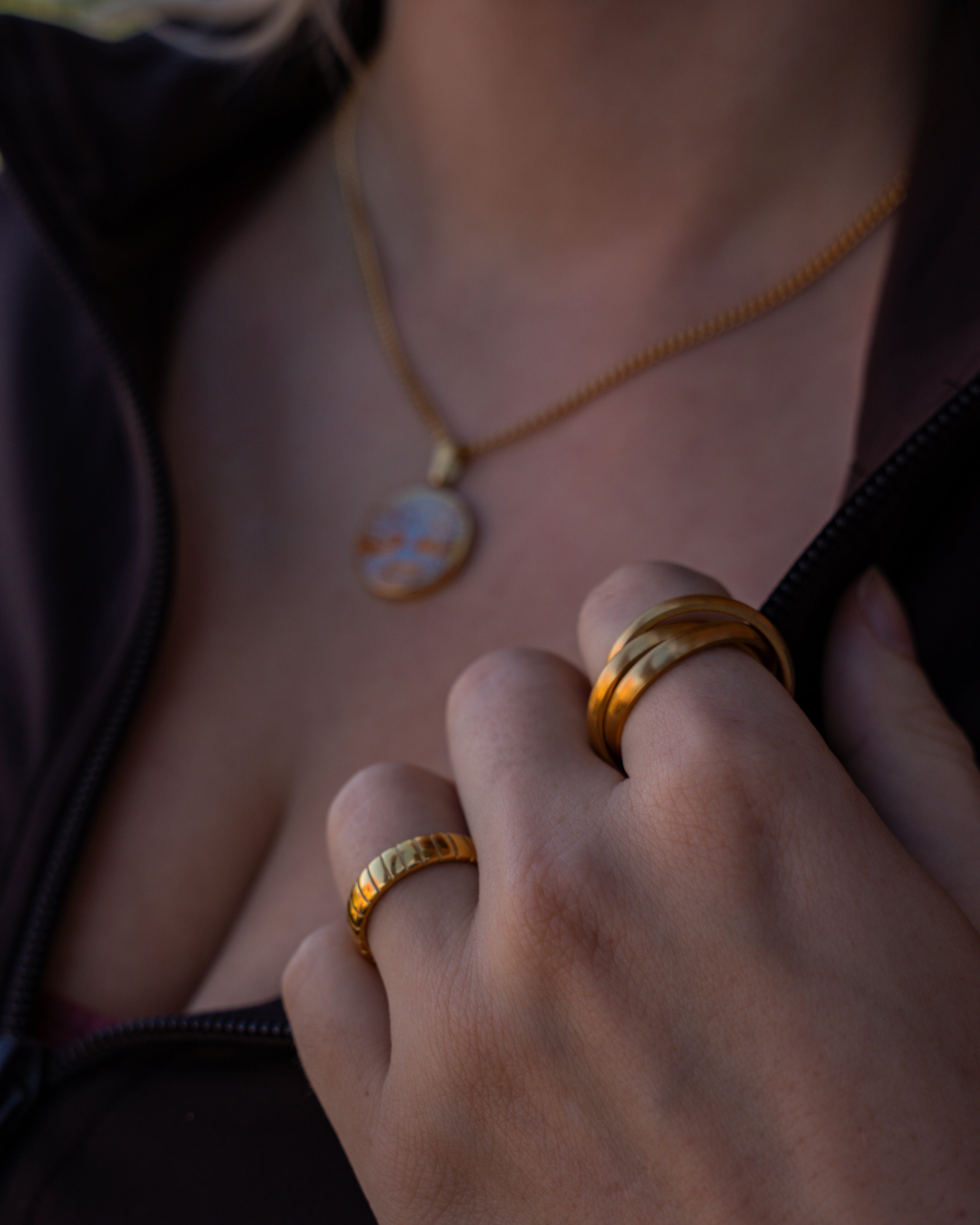 Helix band ring, Guldtonet