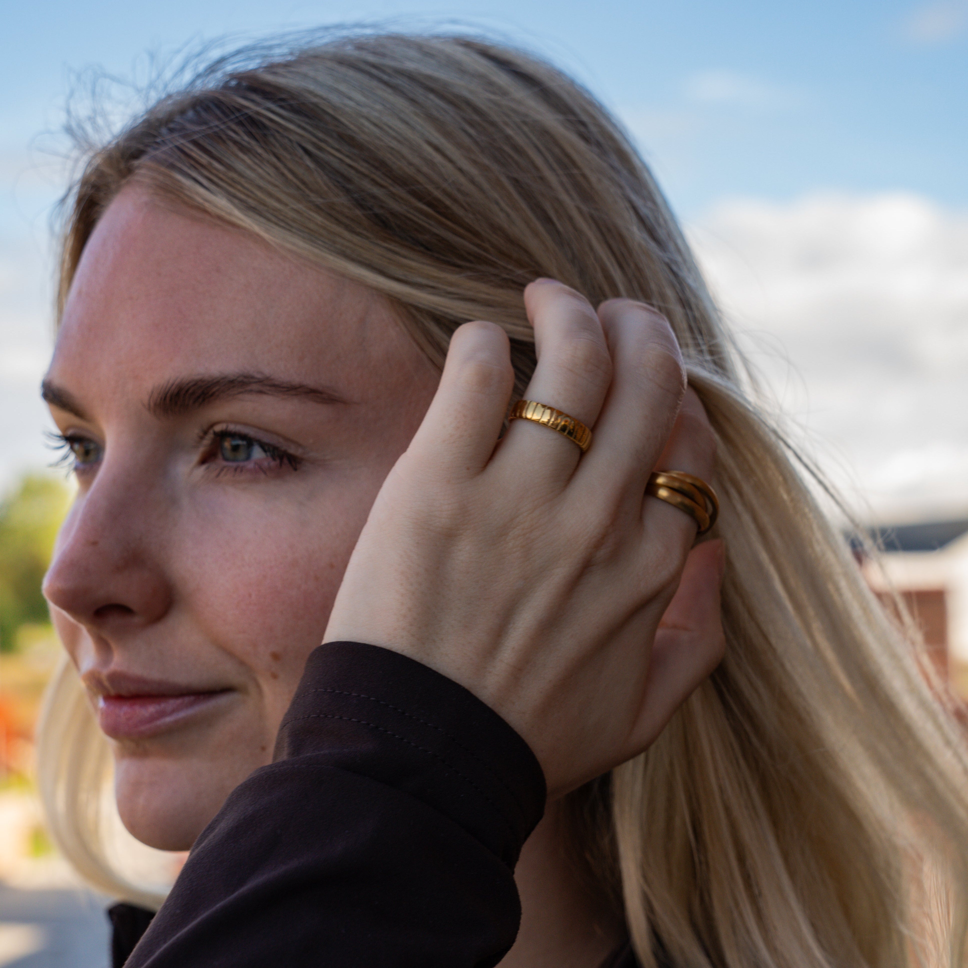 Siempre Cut band, Guldbelagt ring