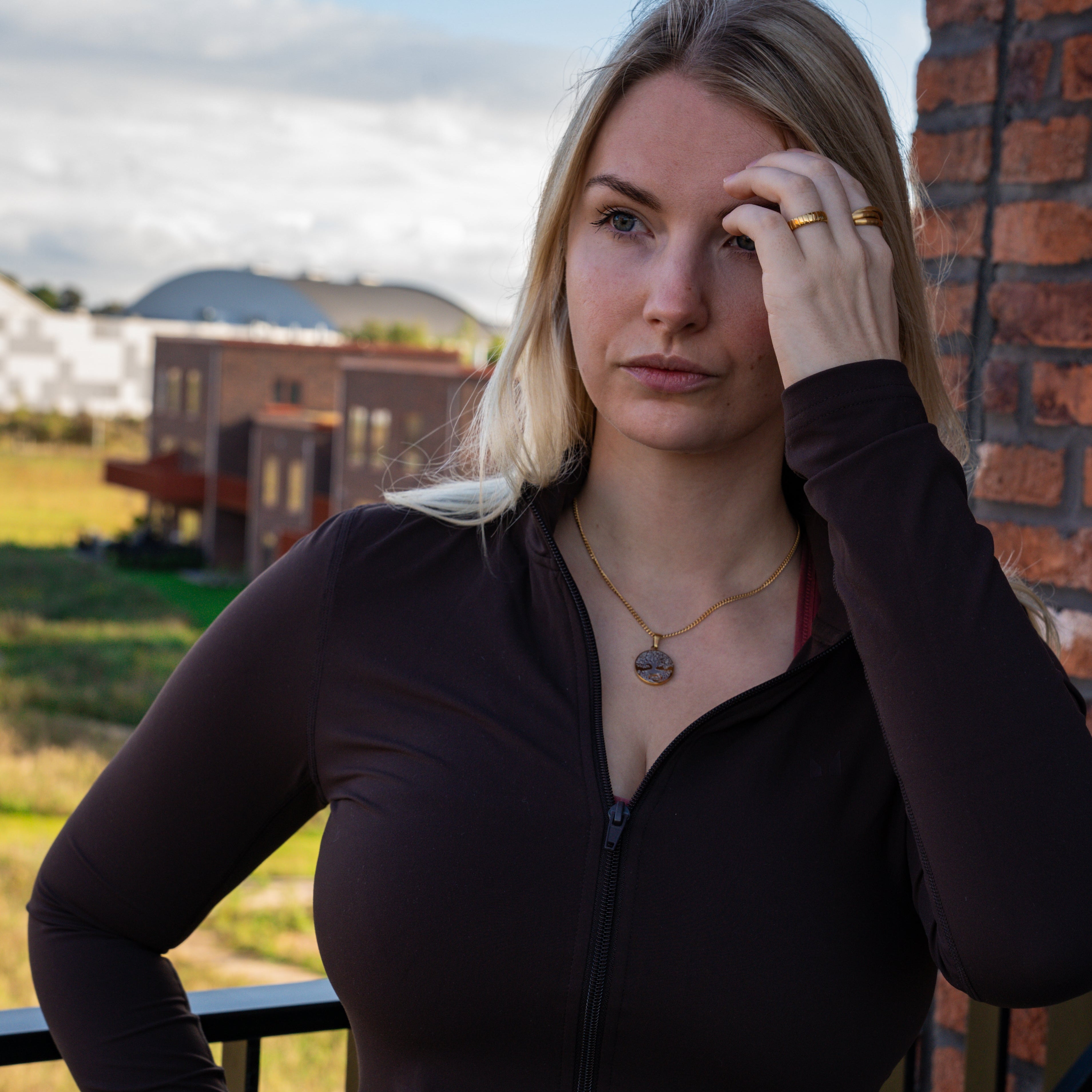 Yggdrasil halskæde, Guldbelagt