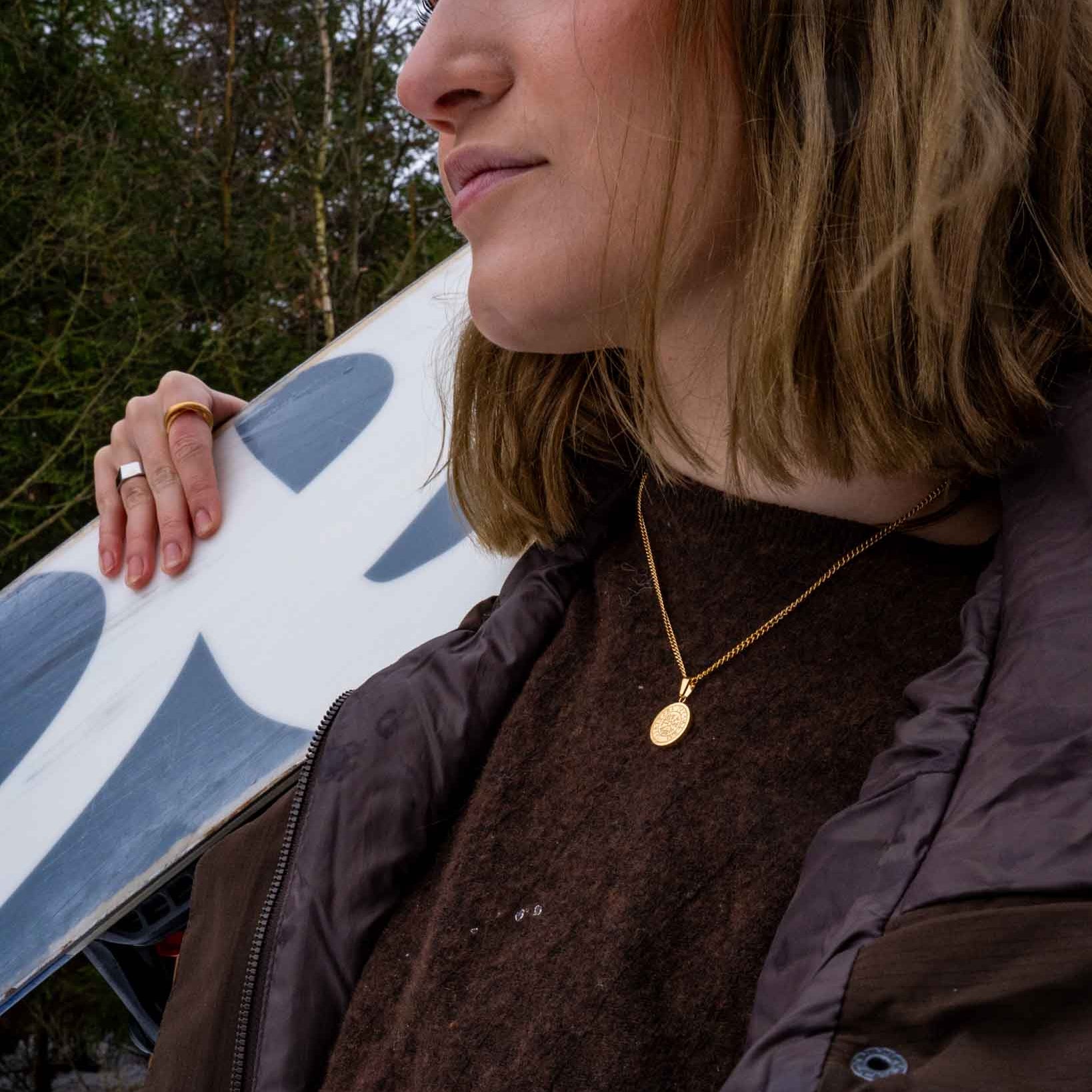 Minimal Vegvisir halskæde, Guldbelagt