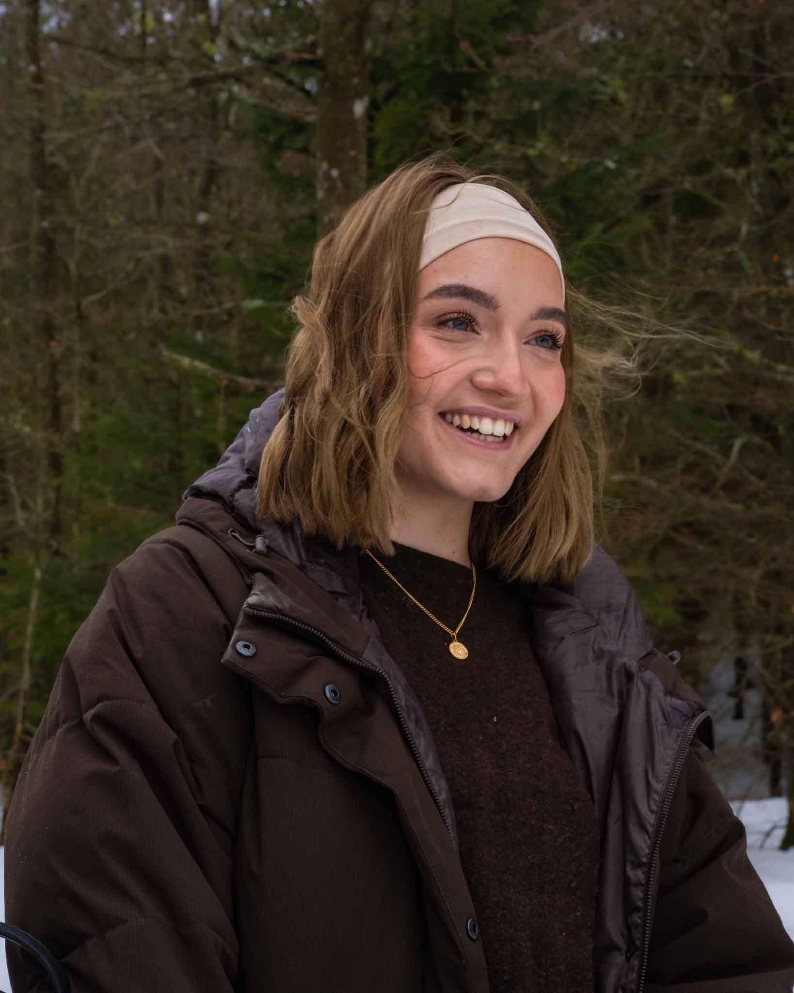 Minimal Vegvisir halskæde - Guldtonet (Kvinde)