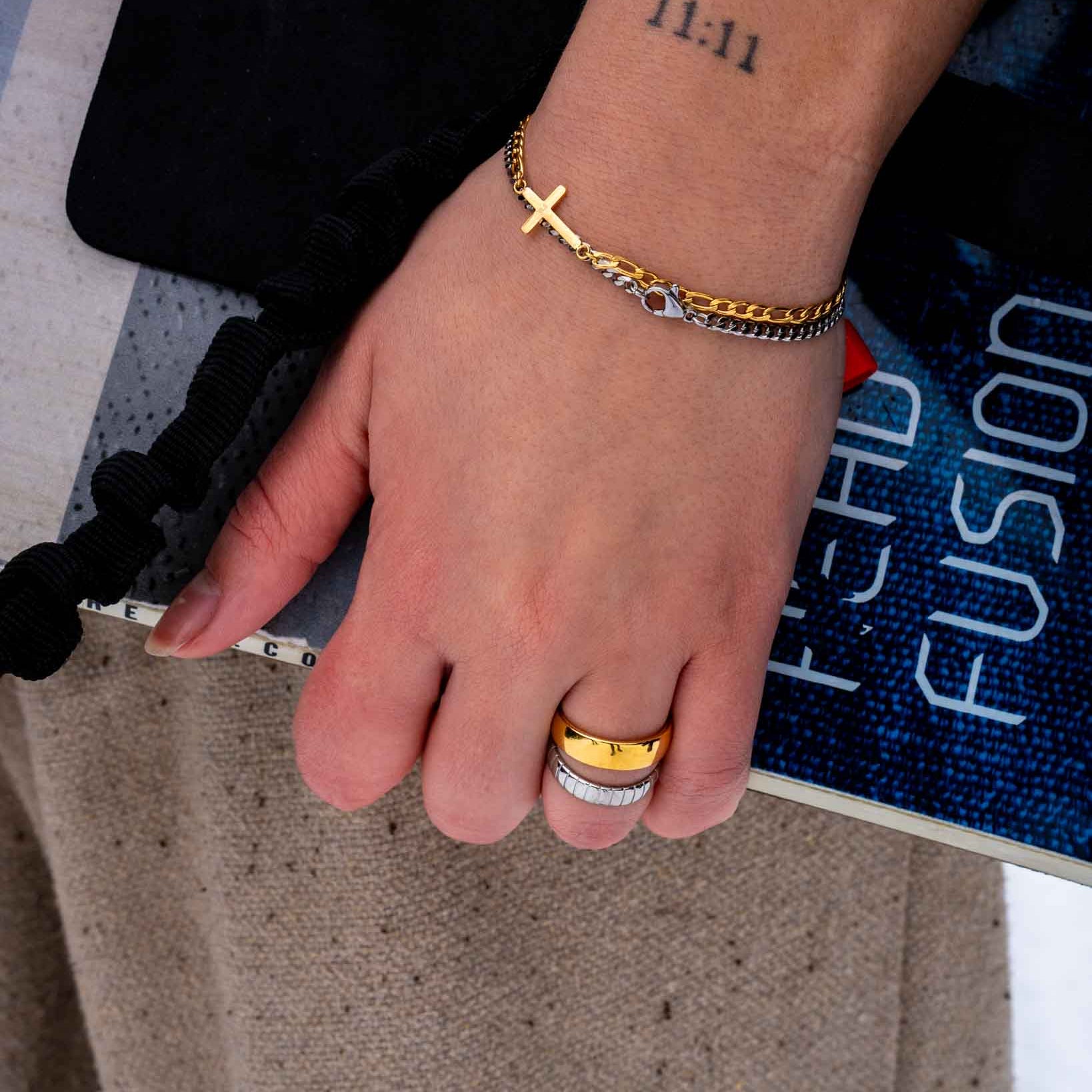 Siempre Cut band, Sølvtonet ring