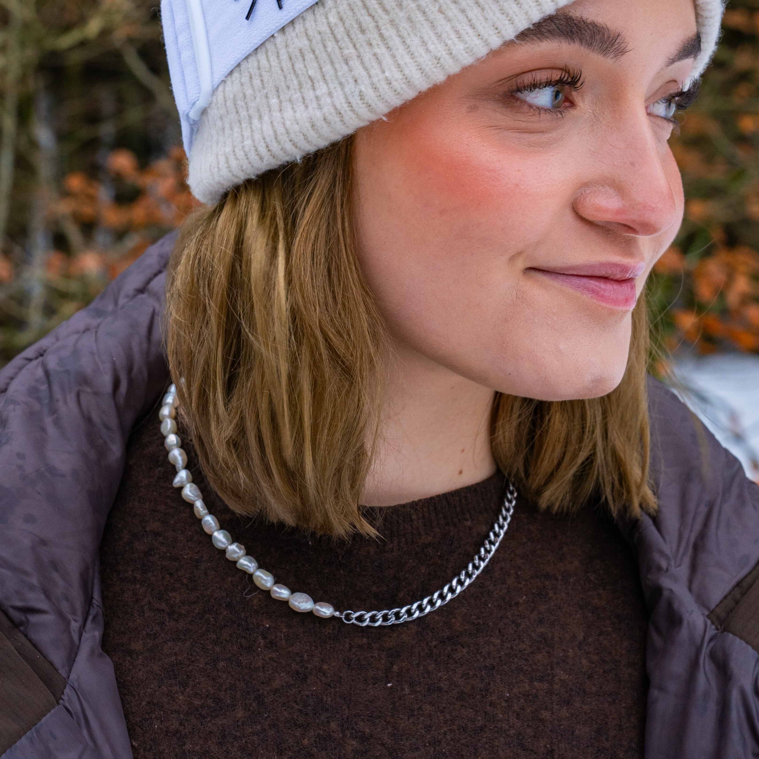 Kattegat Perle halskæde, Sølvtonet