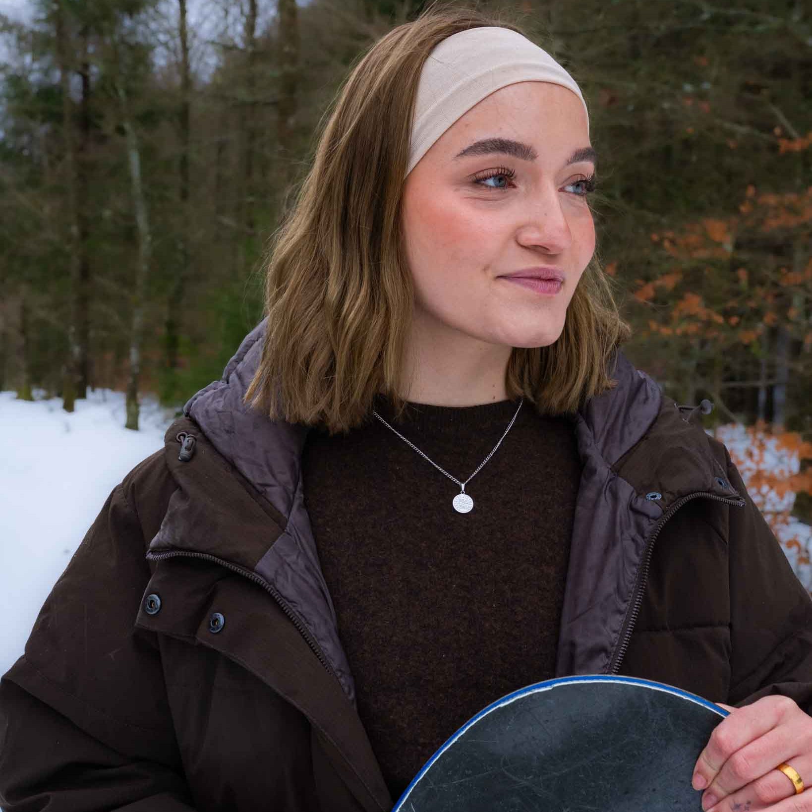 Minimal Vegvisir halskæde, Sølvtonet