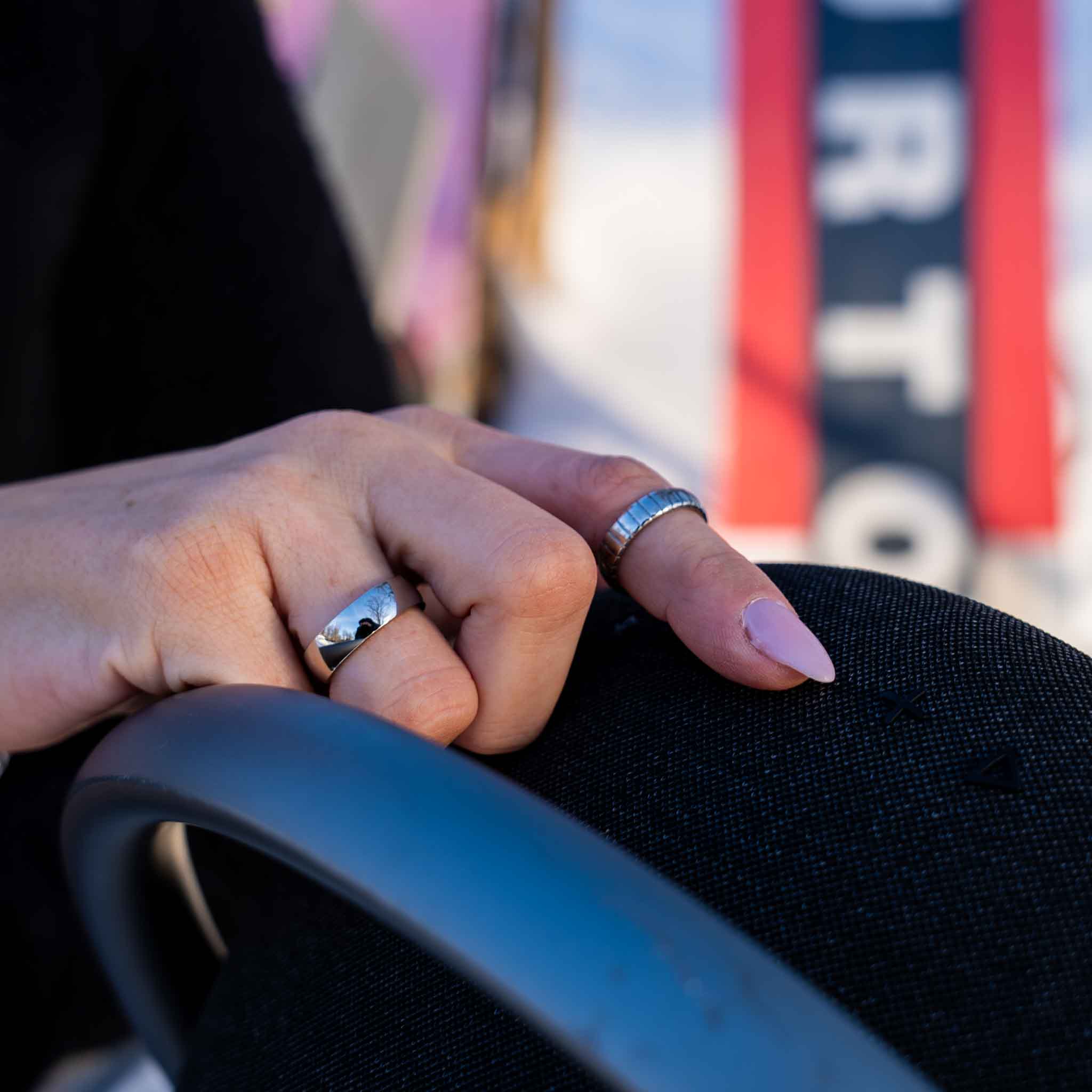 Siempre Cut band, Sølvtonet ring