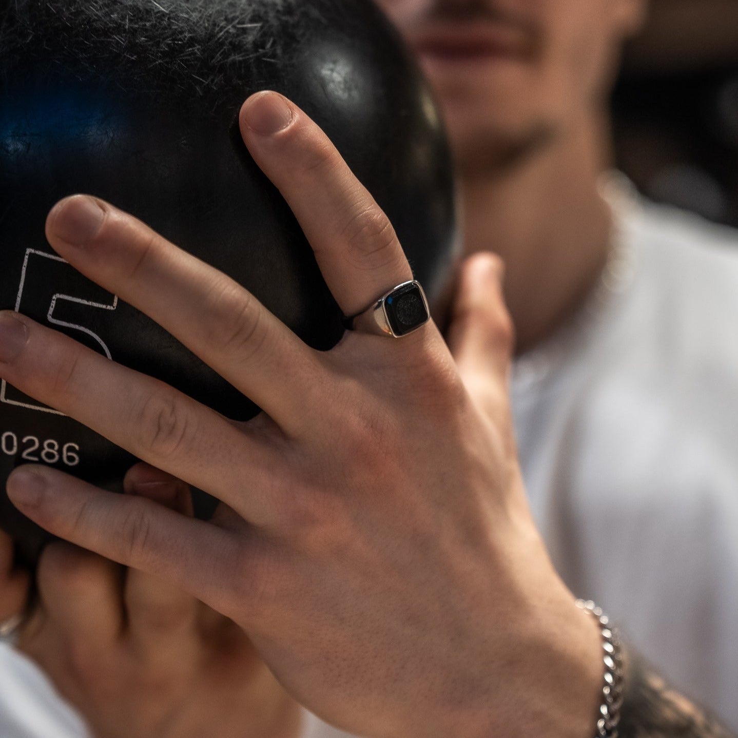 Black Onyx Vegvisir Signature - Sølvtonet ring