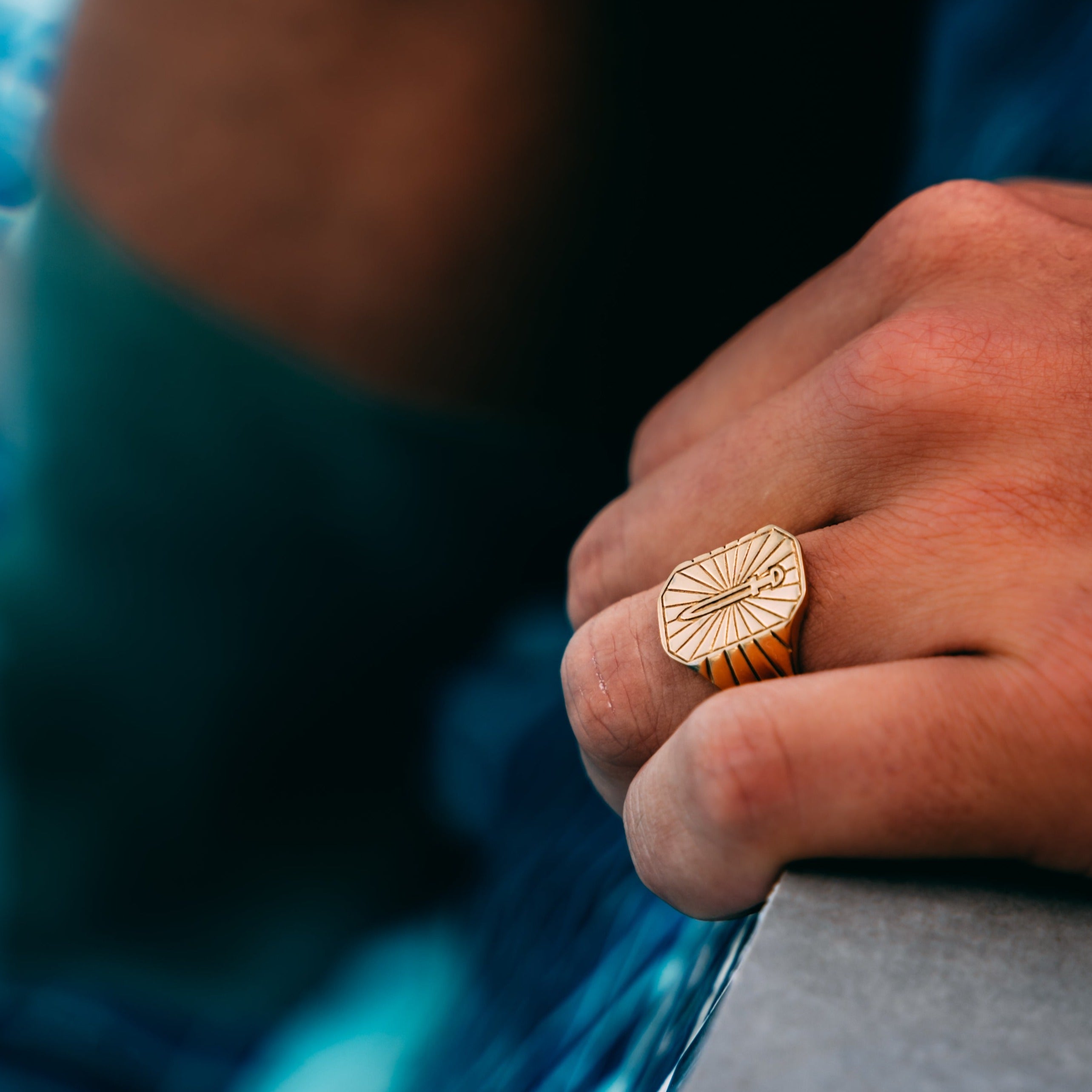 Gungnir Signature - Guldtonet ring