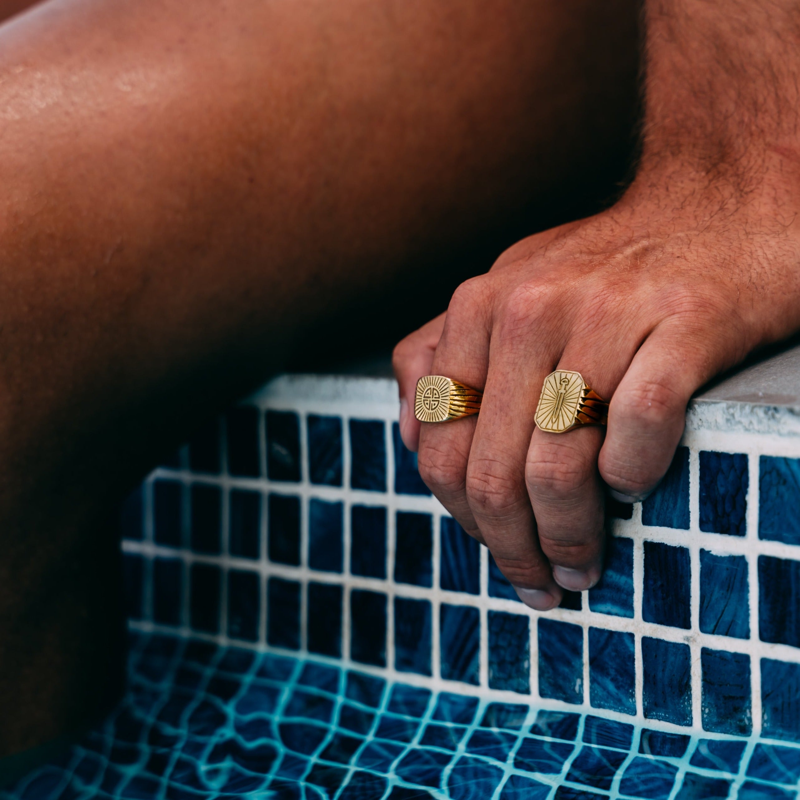 Knot Signature - Guldtonet ring