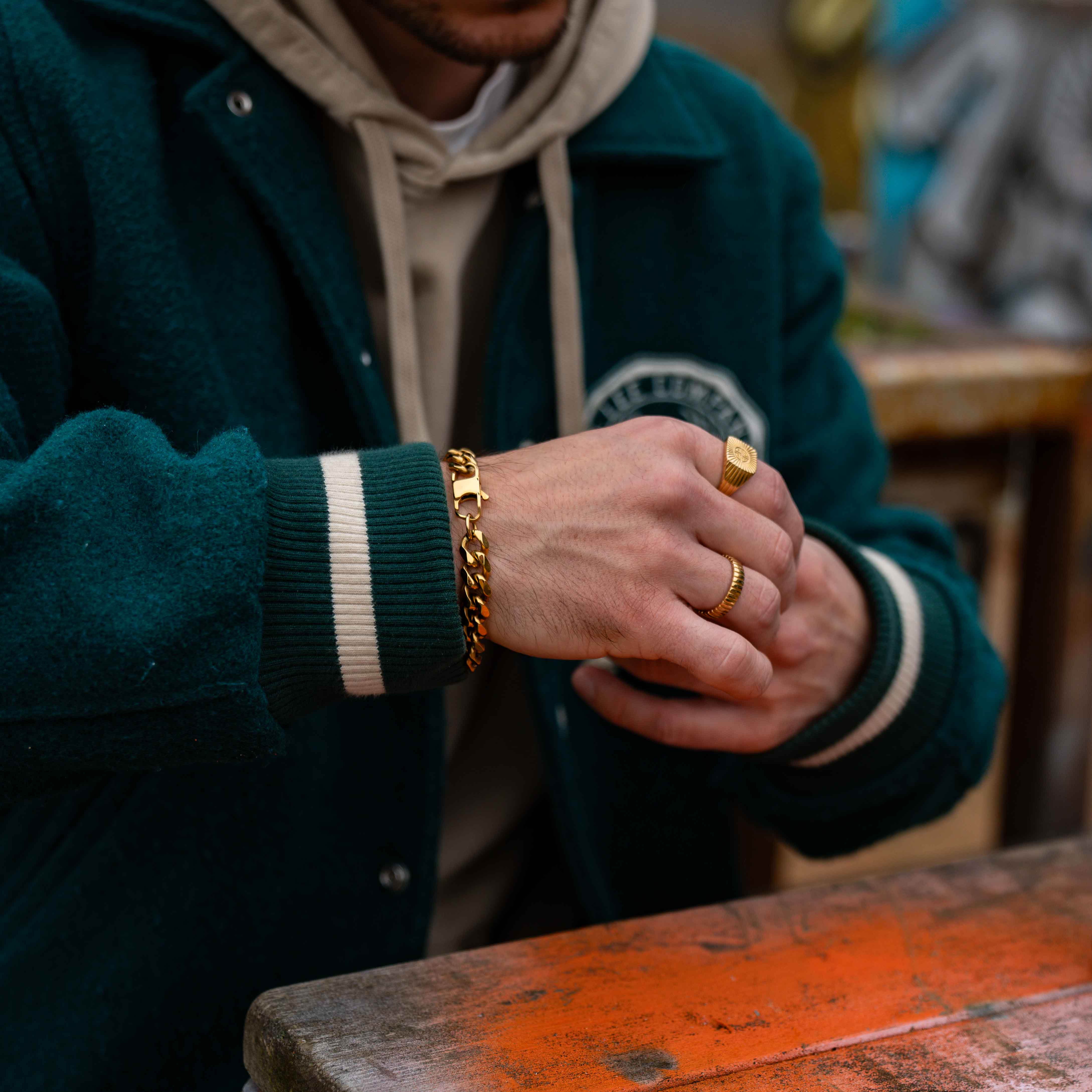 Sequence Oversize armbånd - Guldtonet