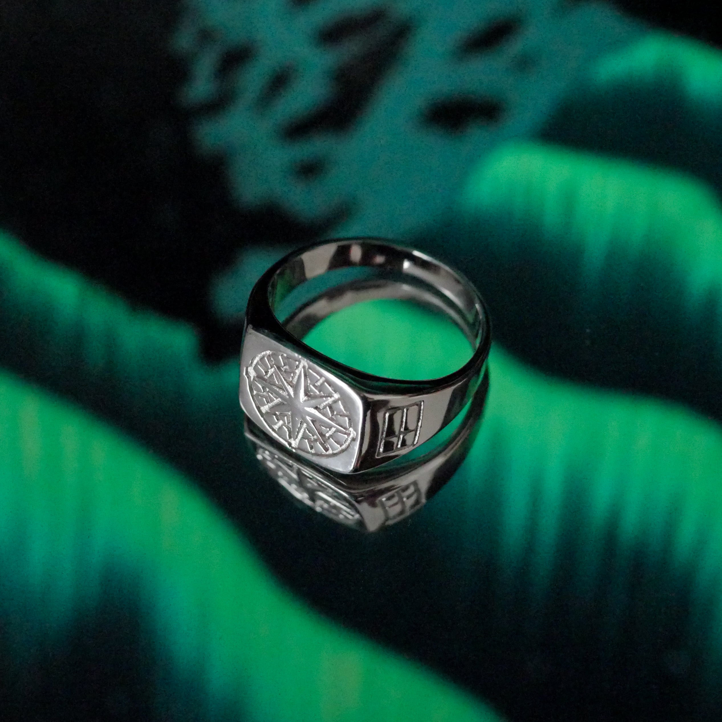 Compass Signature - Sølvtonet ring