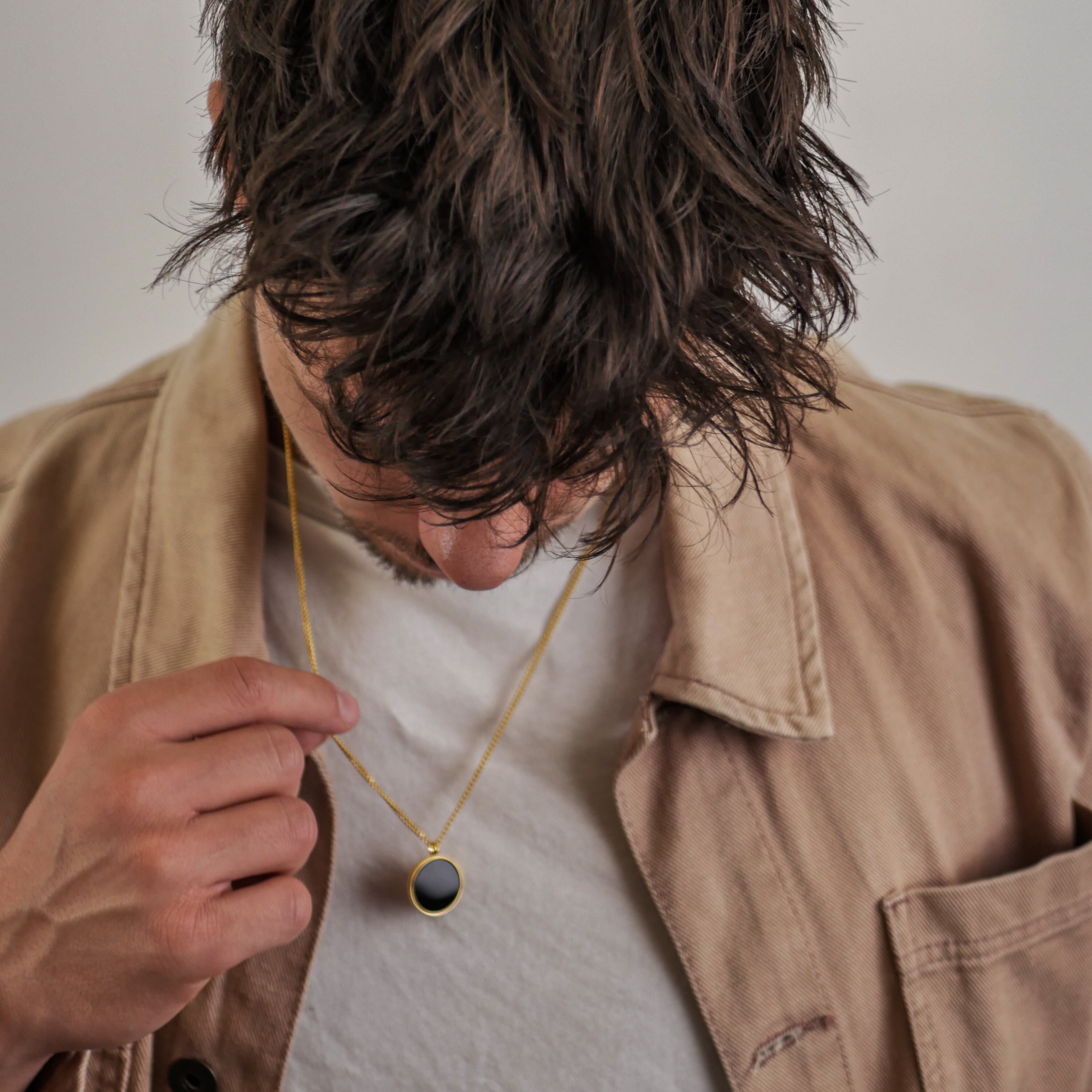 Black Onyx halskæde - Guldtonet