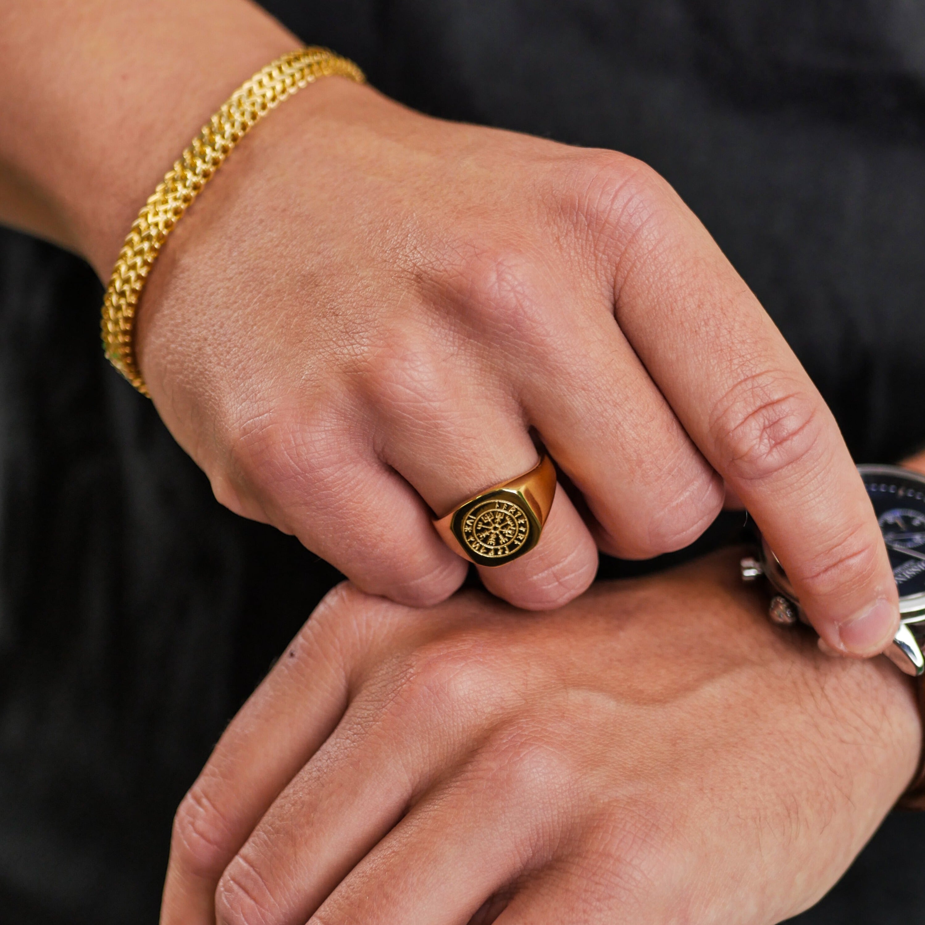 Vegvisir Signature - Guldtonet ring