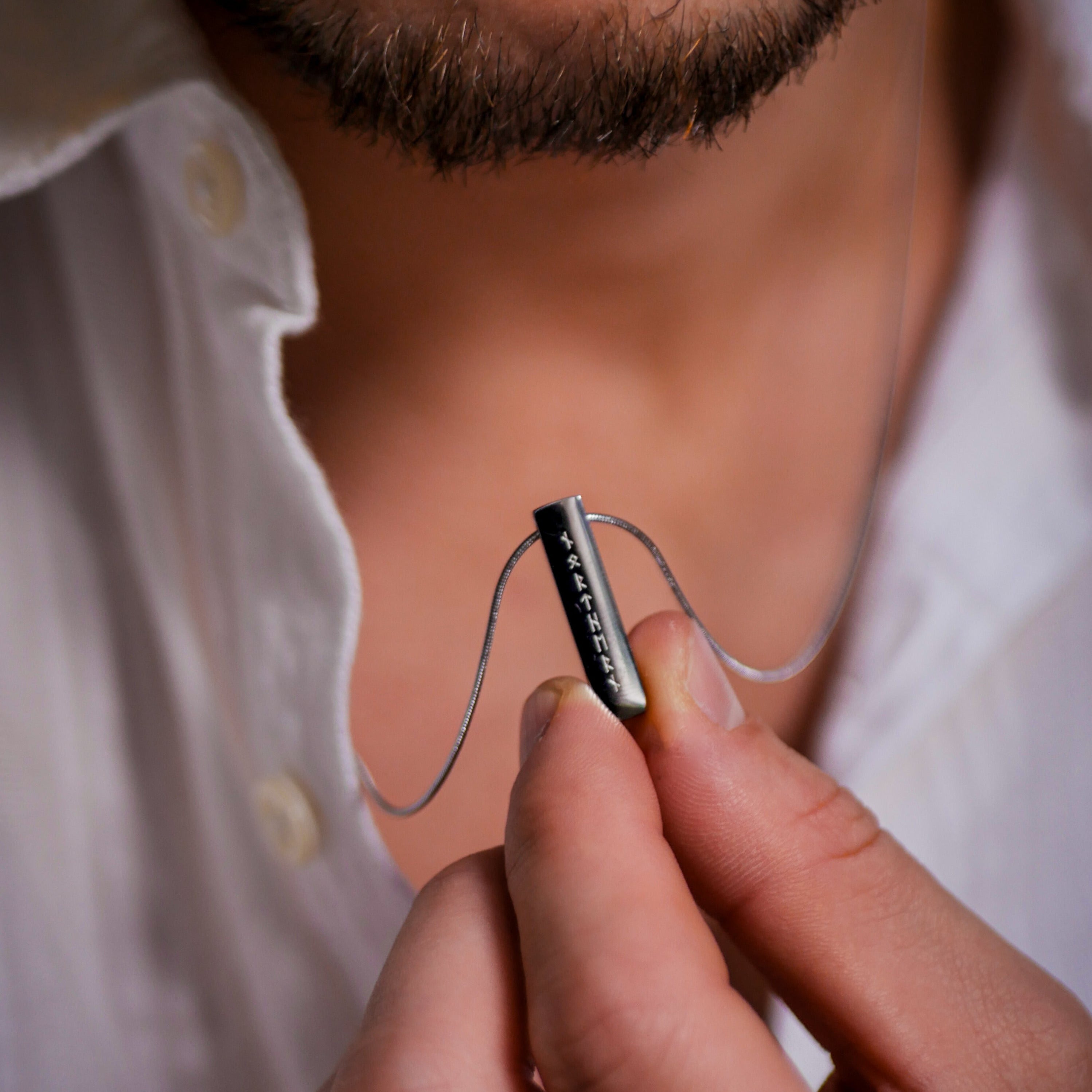 Runestone Halskæde - Sølvtonet