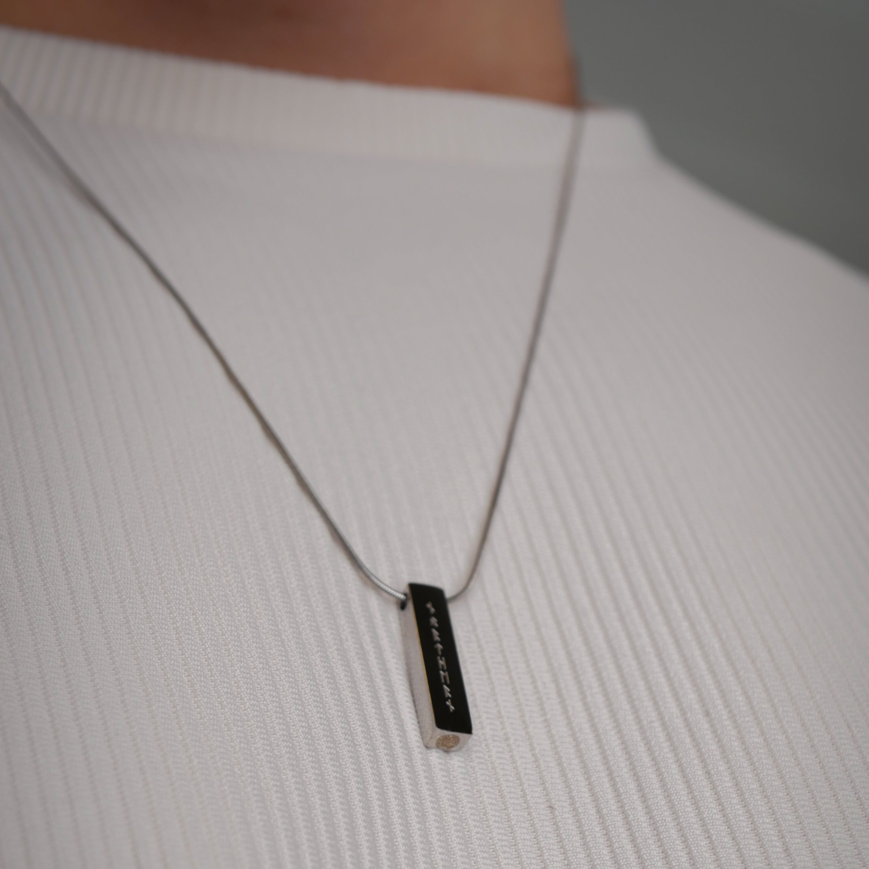 Runestone Halskæde - Sølvtonet