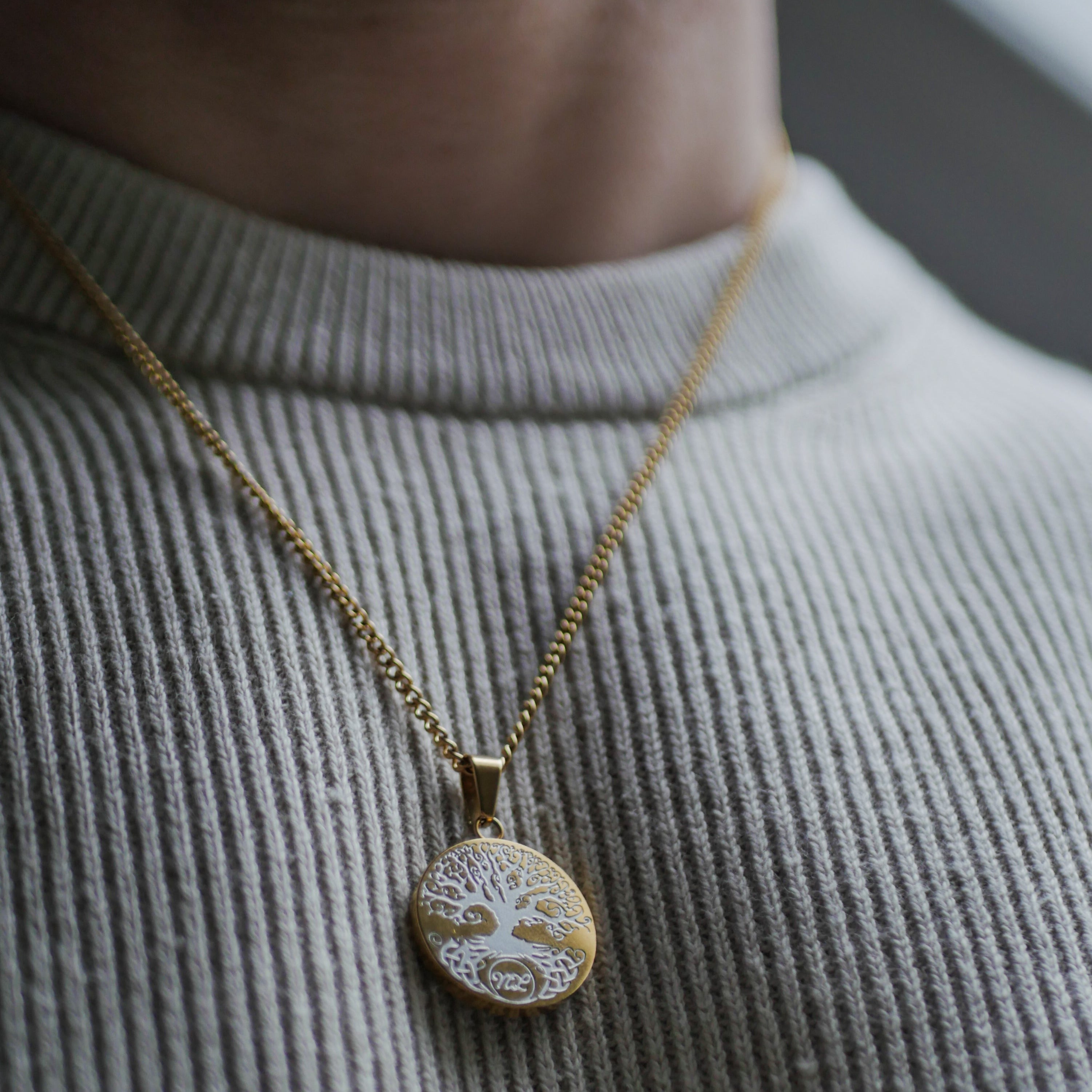 YGGDRASIL HALSKÆDE (GULD)