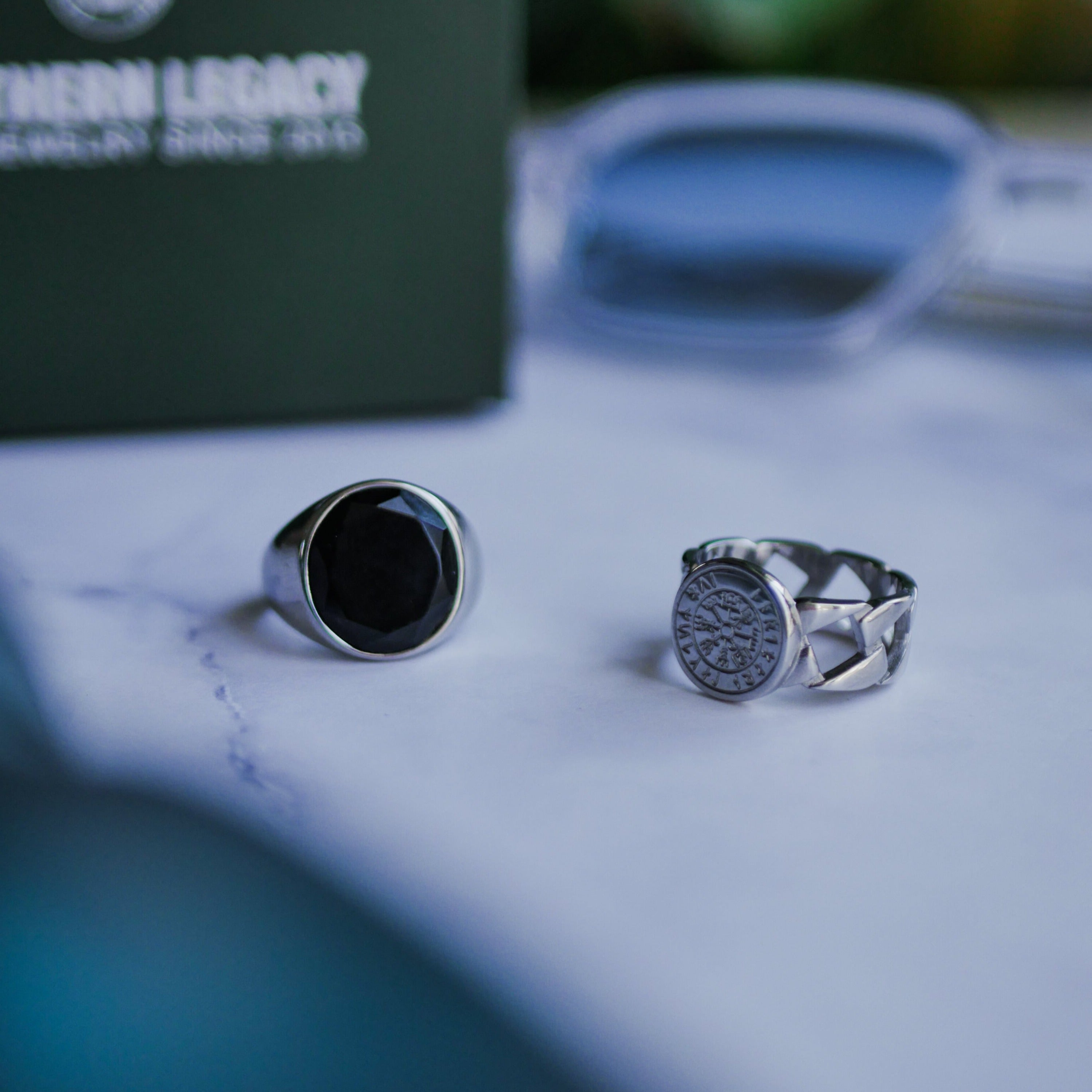 Vegvisir Chain Signature, Sølvtonet ring