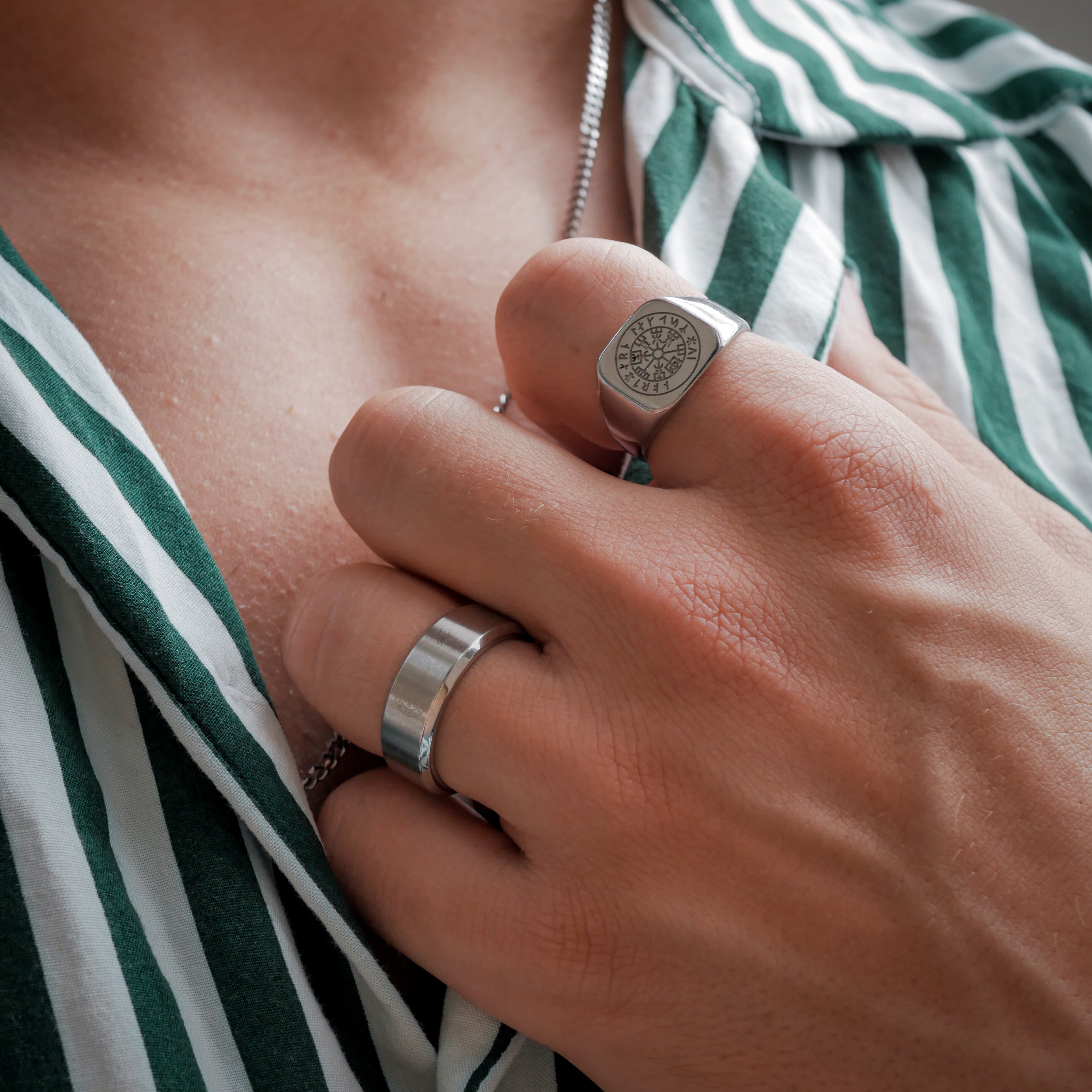 The Northguard Set - Sølvtonet