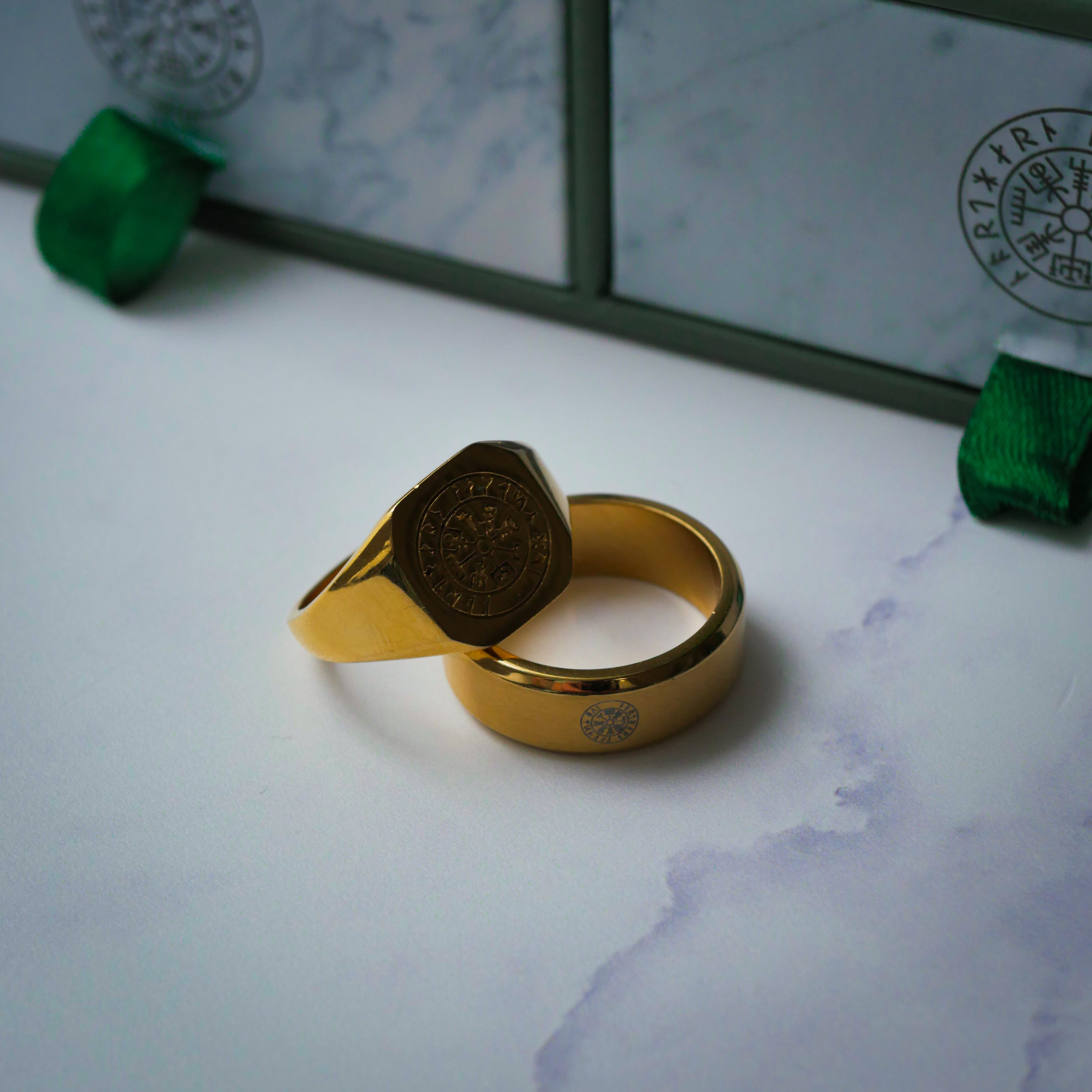 The Northguard Set - Guldtonet