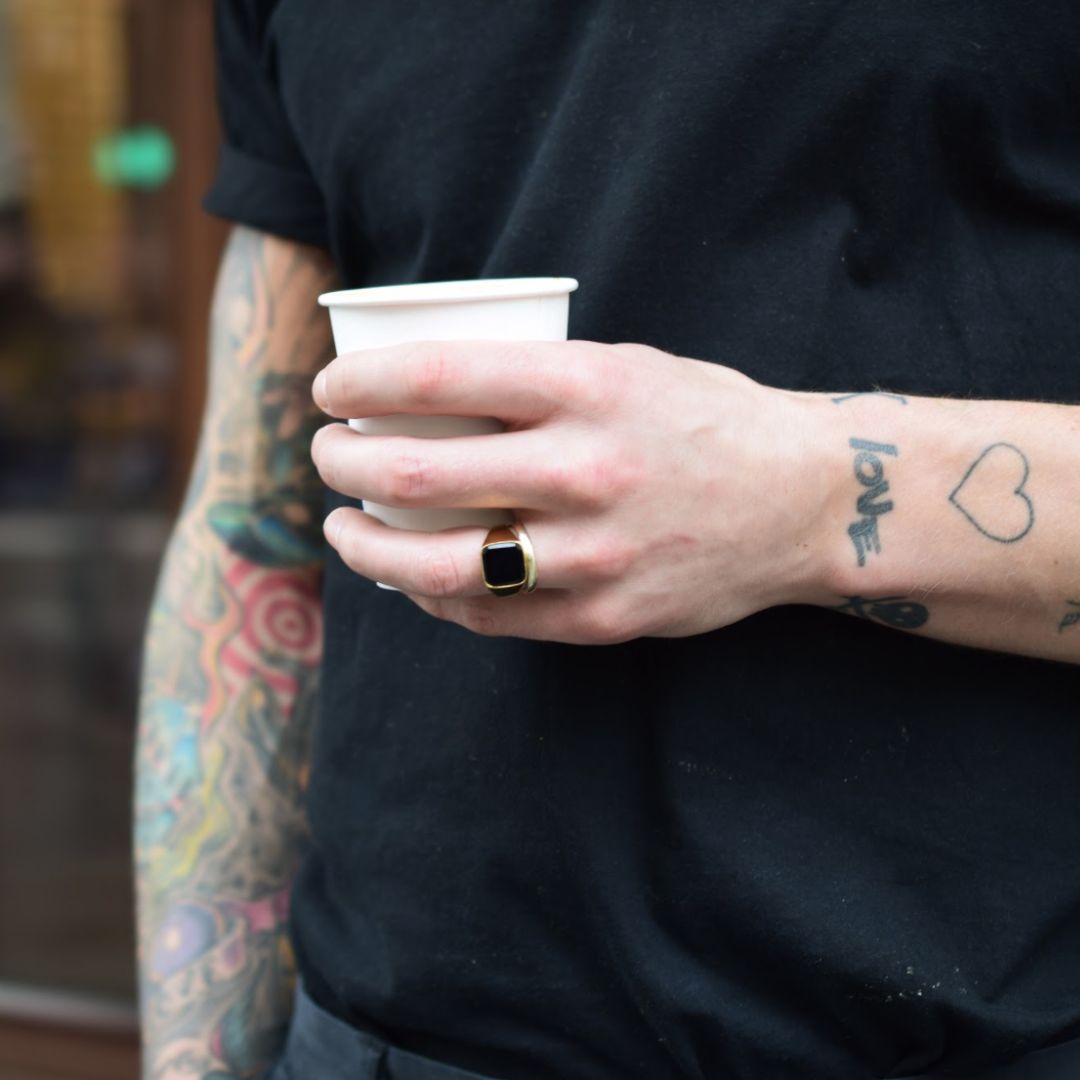 Black Onyx Signature - Guldtonet ring