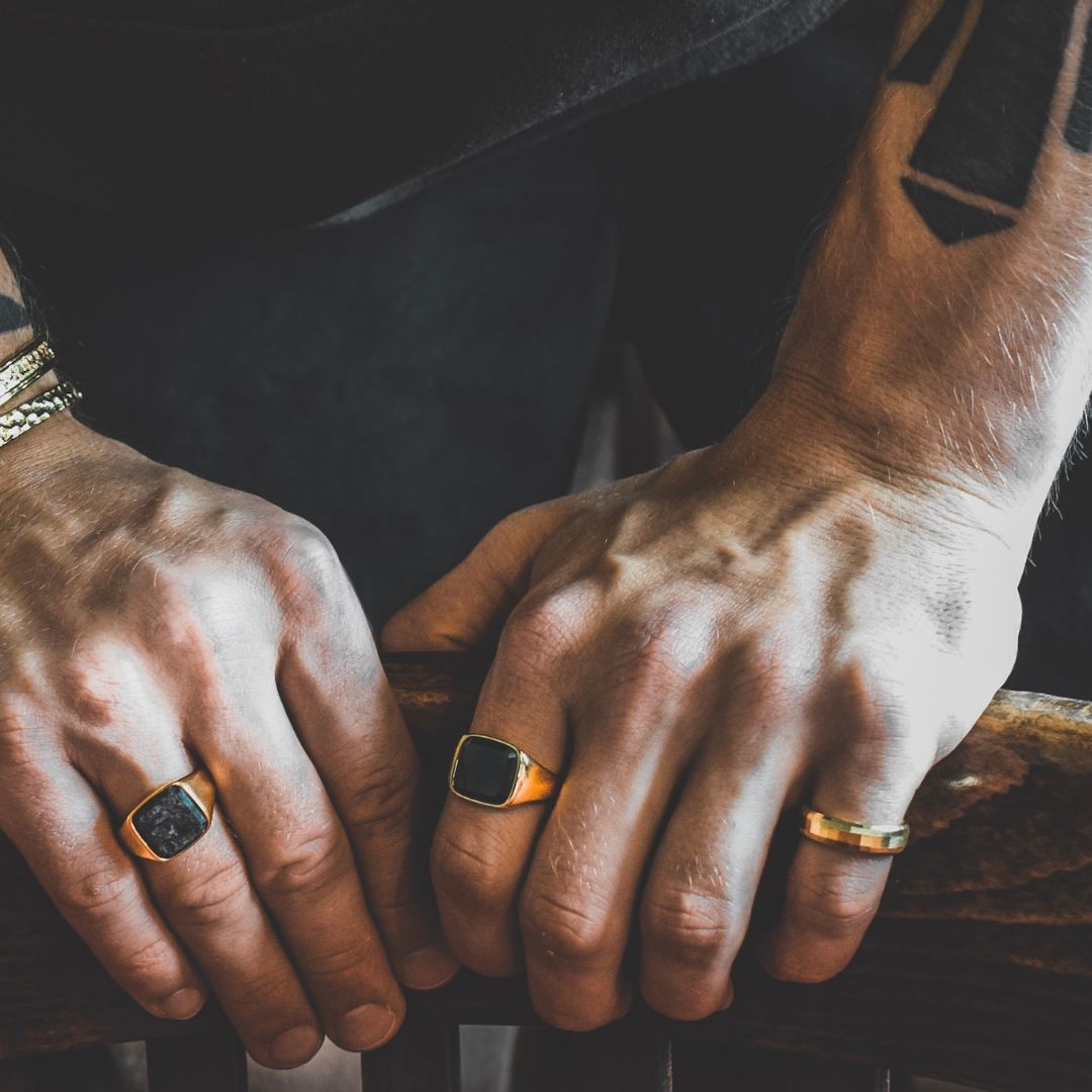 Black Onyx Signature - Guldtonet ring