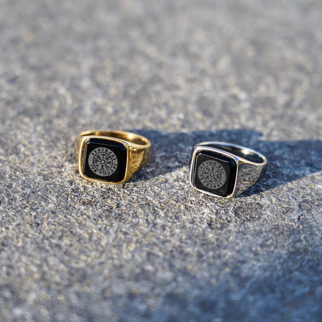 Black Onyx Vegvisir Signature - Guldtonet ring