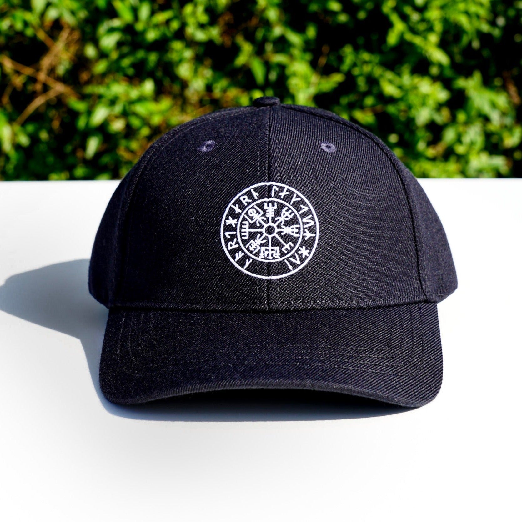Vegvisir cap - Sort/hvid