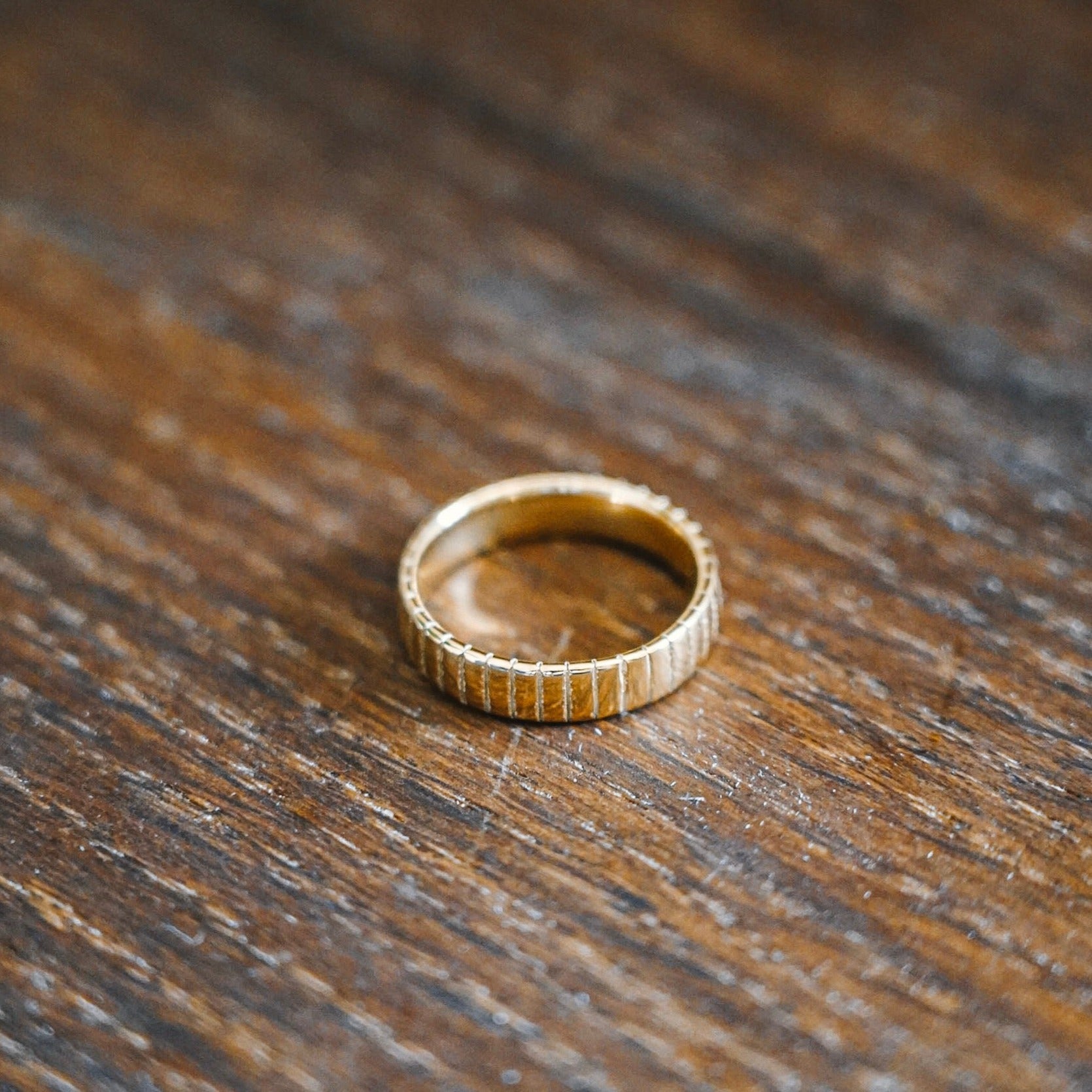 Siempre Cut band - Guldtonet ring