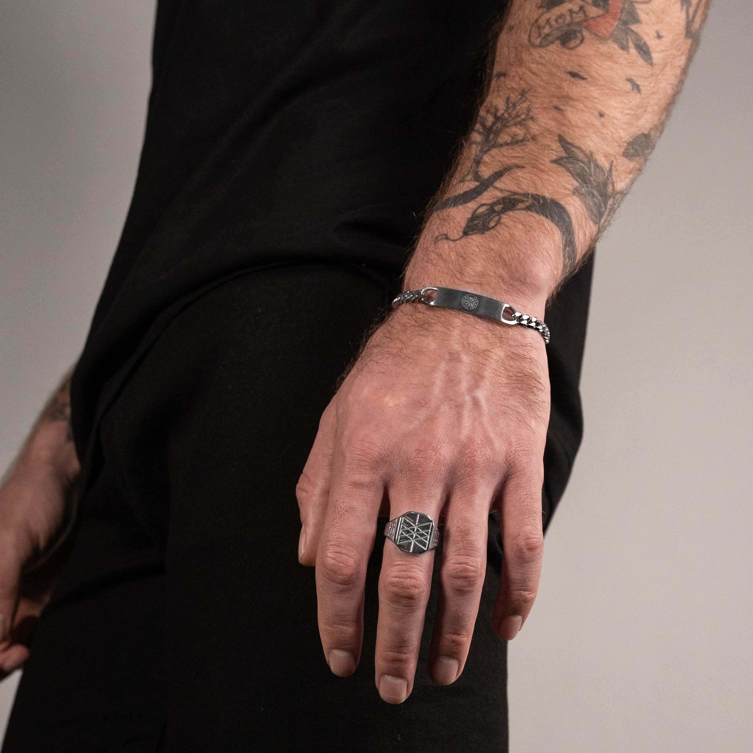 Sequence Tag armbånd - Sølvtonet