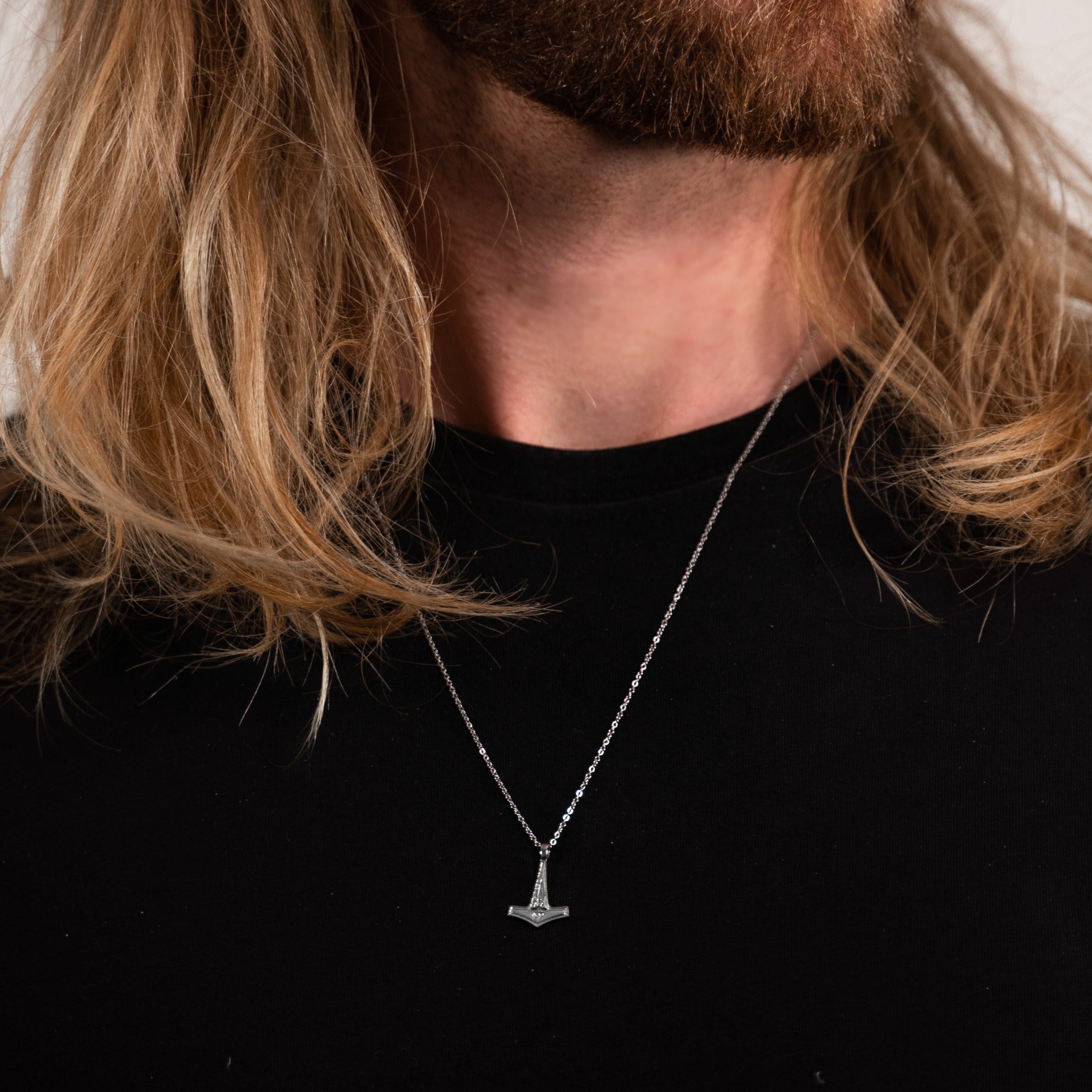 Mjolner halskæde 2.0 - Sølvtonet