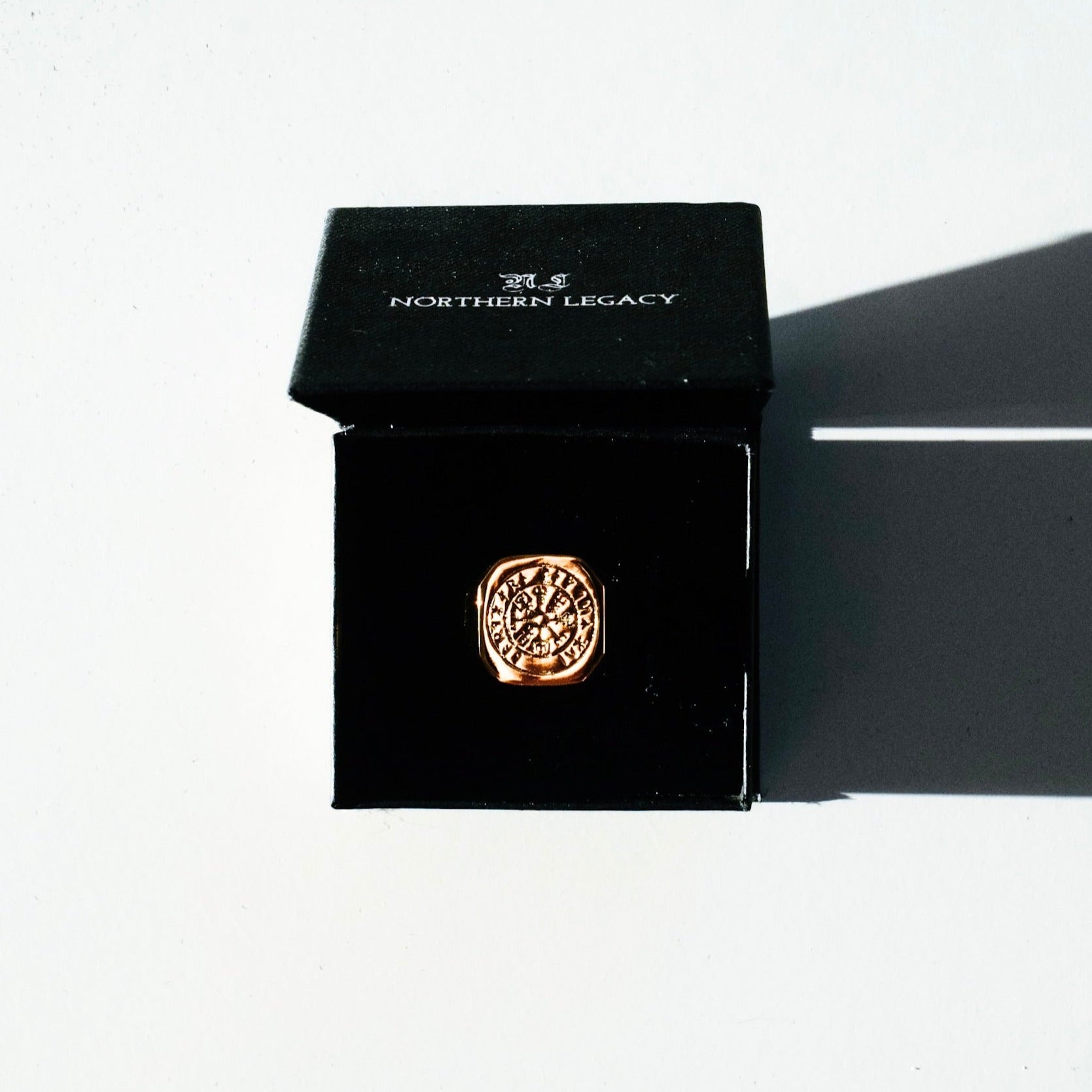 Vegvisir Oversize Signature - Guldtonet ring