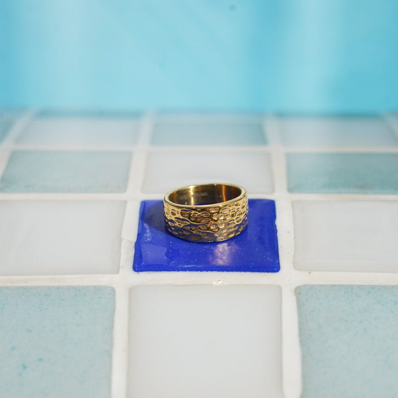 Hammered Signature - Guldtonet ring