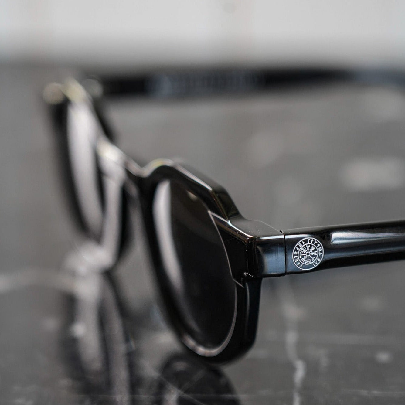 Signature solbriller - Deep Black