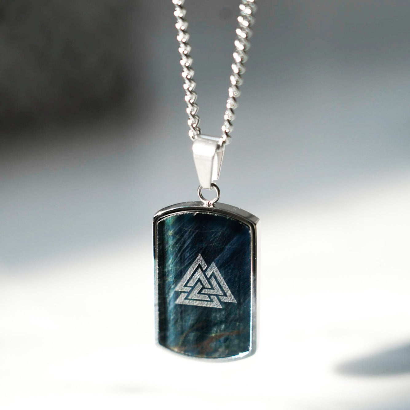 Valknut halskæde - Sølvtonet