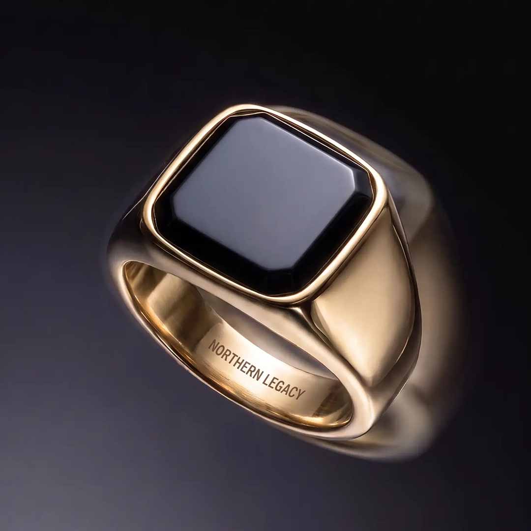 BLACK ONYX SIGNET RING (GULD)