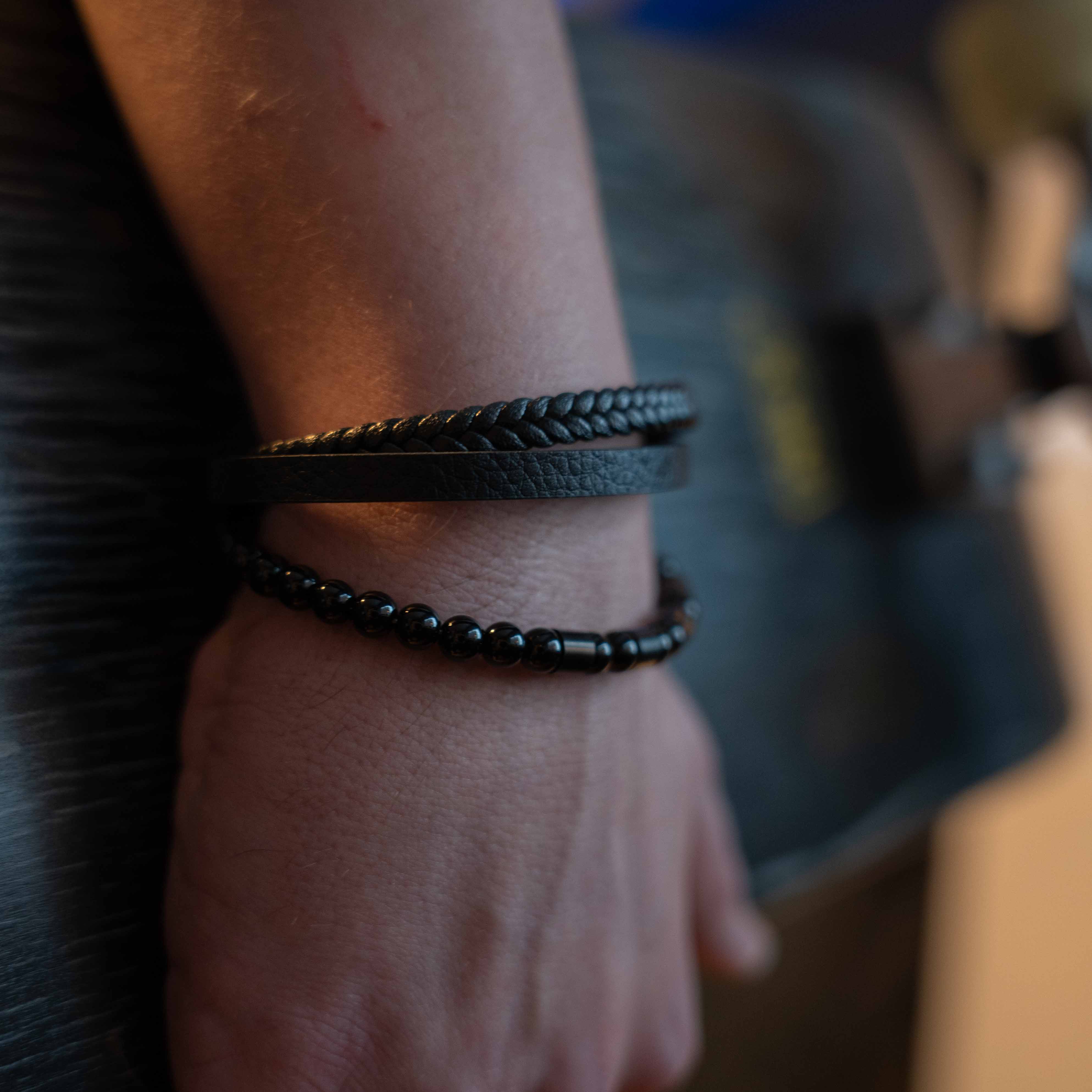 Iron Læder og Perler Armbånd