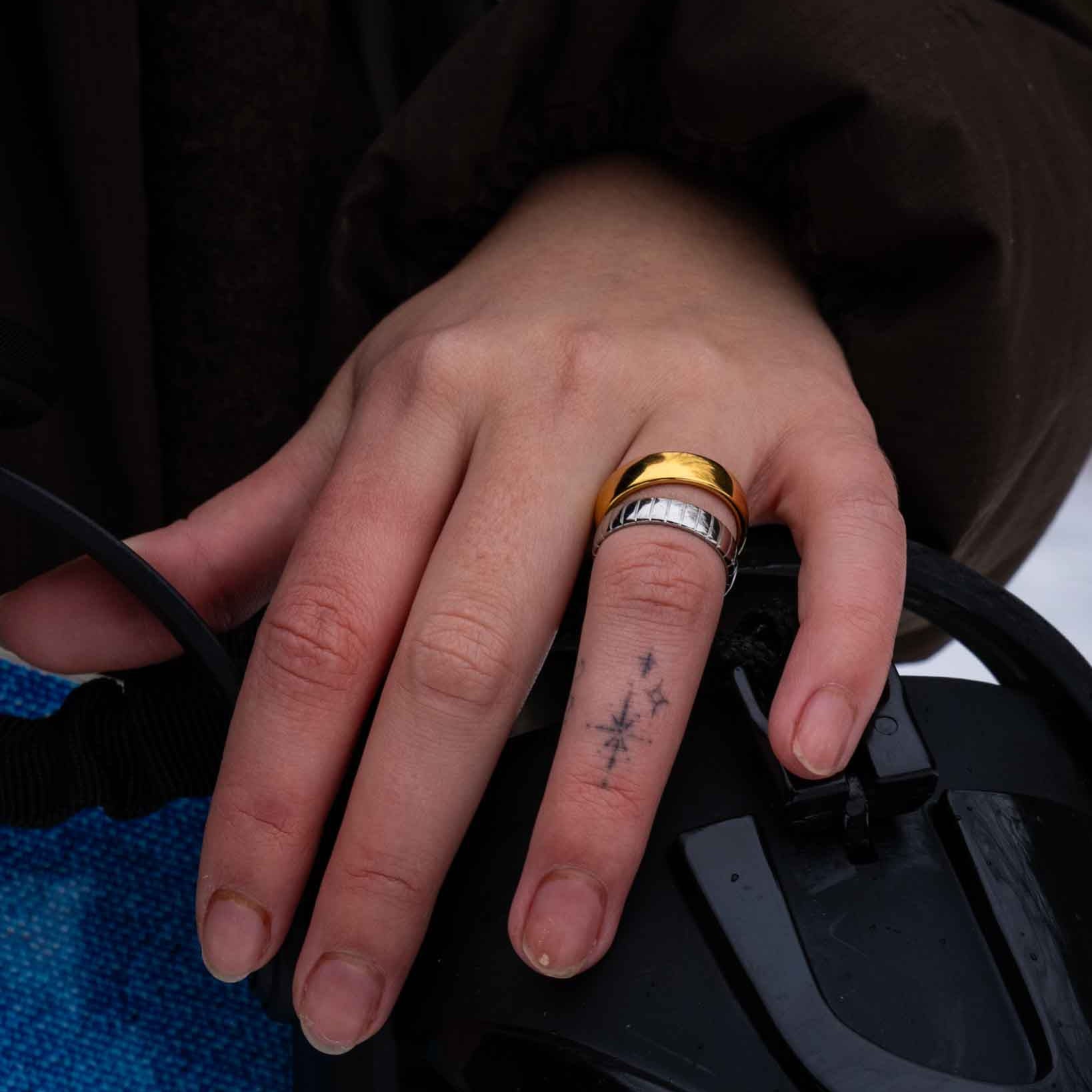 Siempre Cut band, Sølvtonet ring