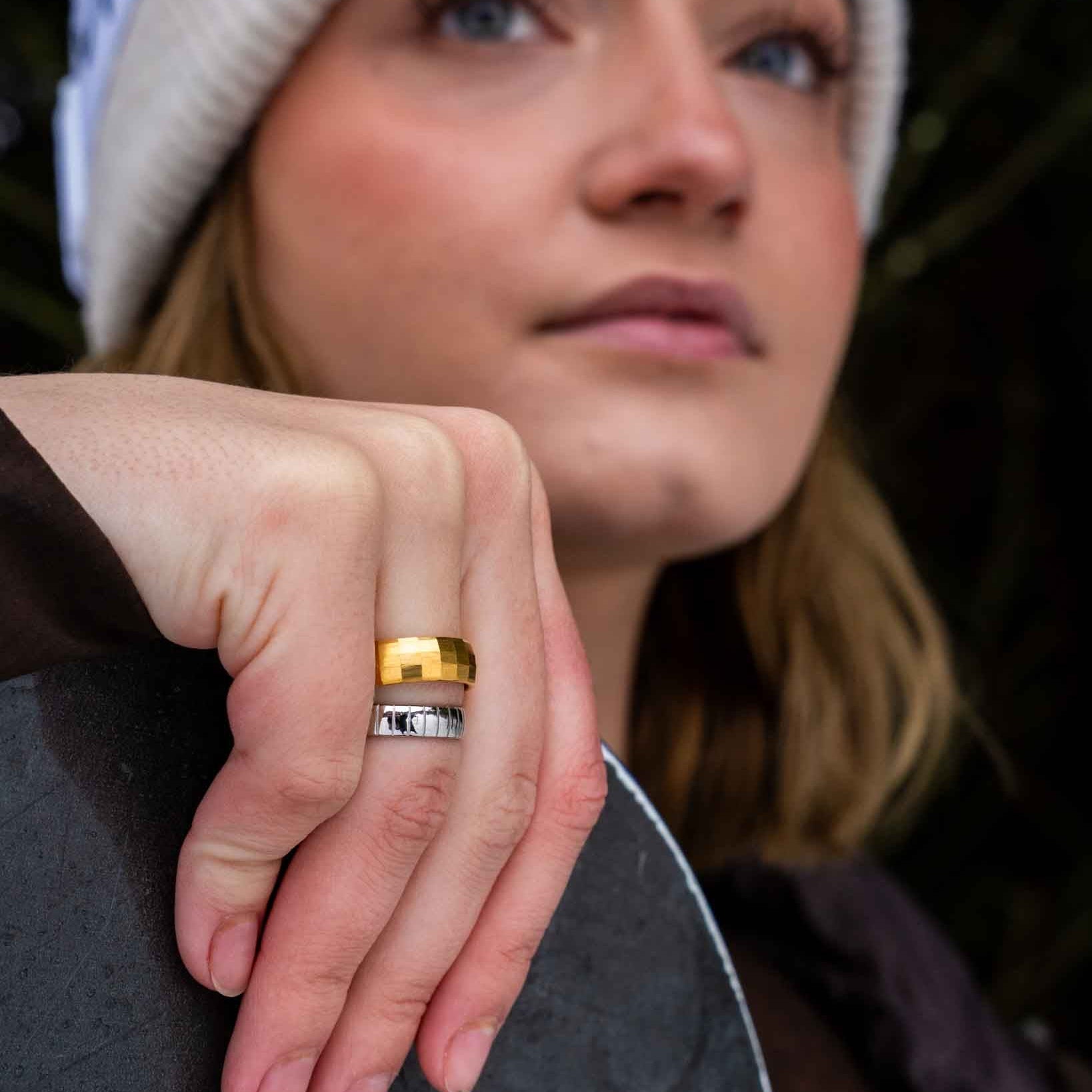 Siempre Cut band, Sølvtonet ring