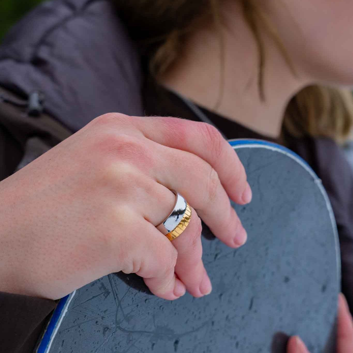 Siempre band, Sølvtonet ring