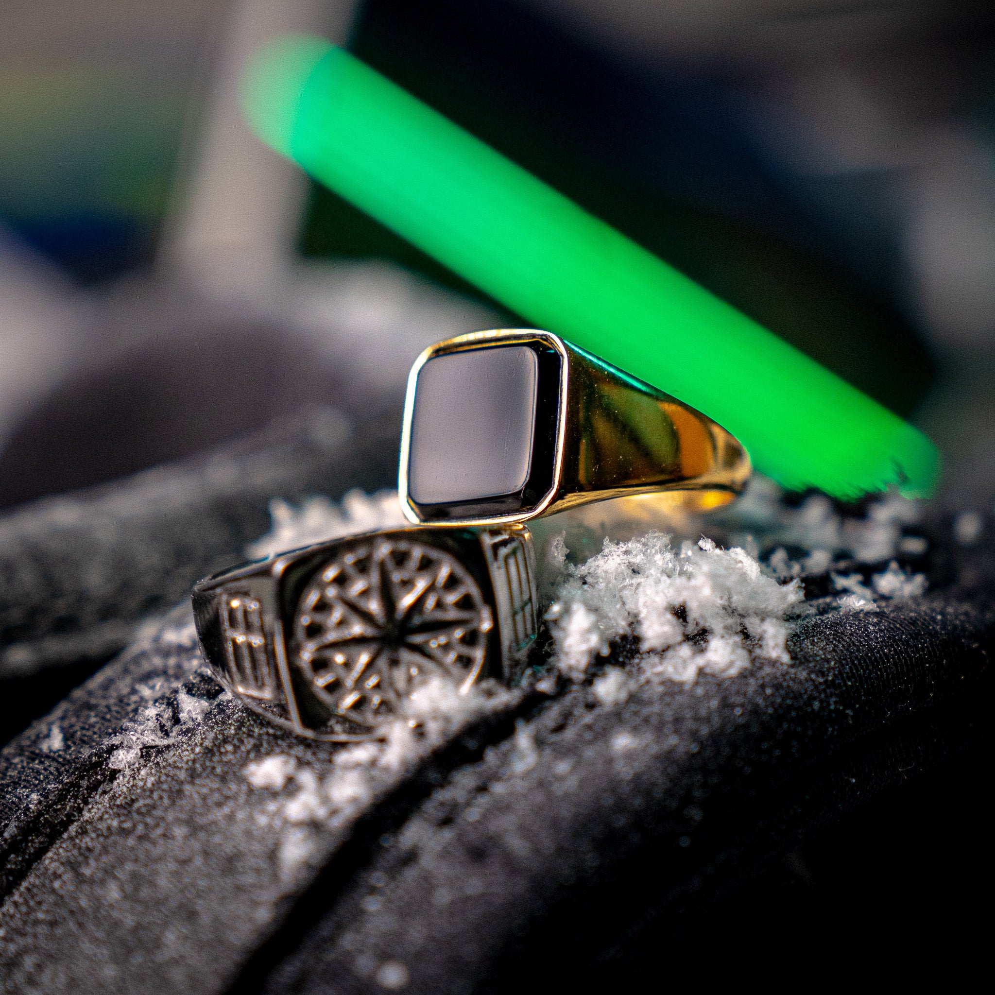 Black Onyx Signature - Guldtonet ring