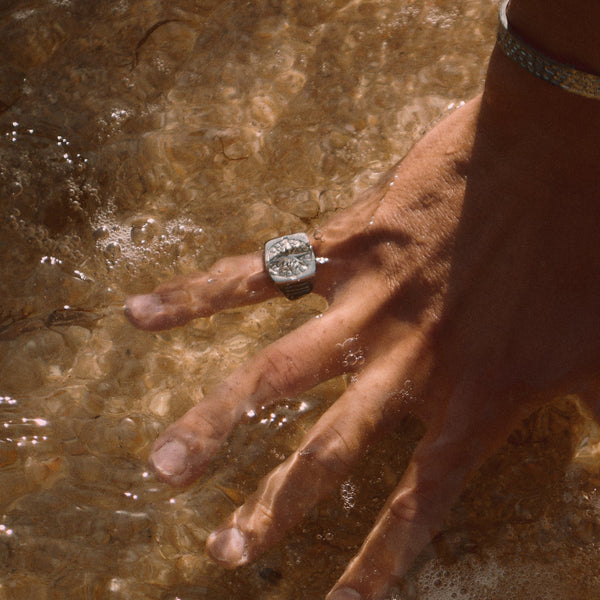 COMPASS OVERSIZE SIGNET RING (SØLV)