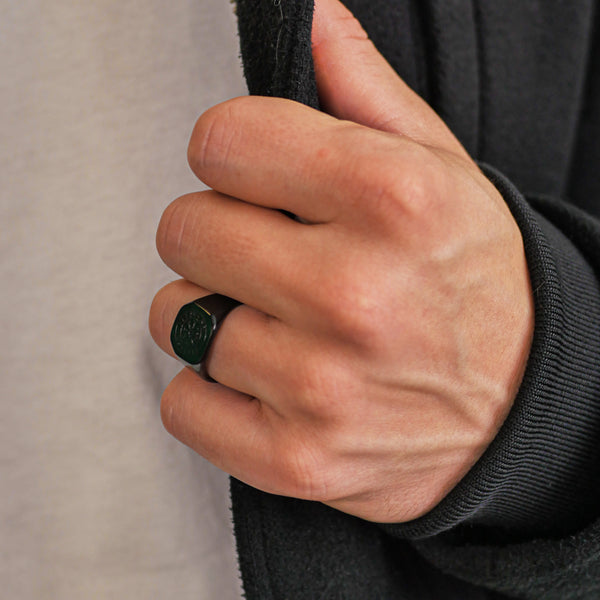 VEGVISIR SIGNATURE RING (SORT)
