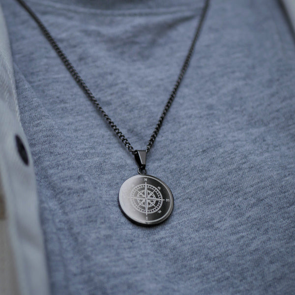 COMPASS HALSKÆDE (SORT)