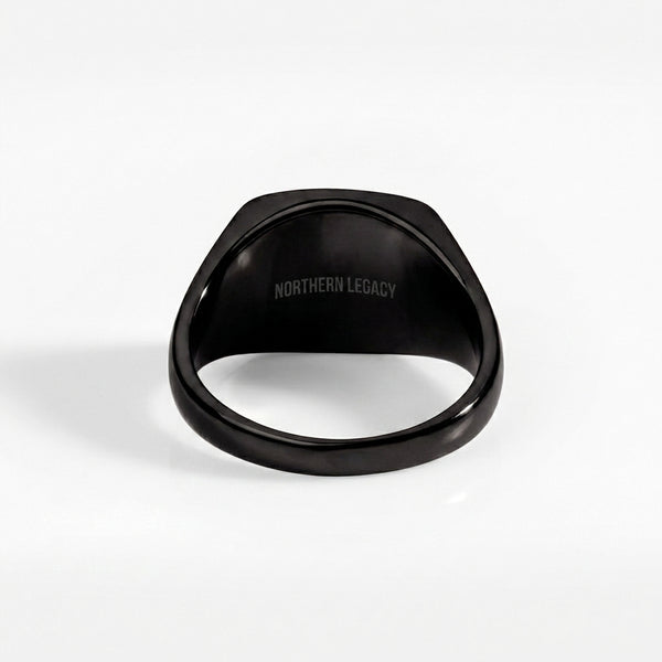 VEGVISIR SIGNATURE RING (SORT)