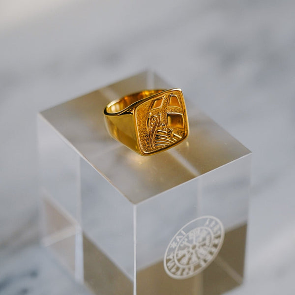 EXPLORER OVERSIZE SIGNET RING (GULD)