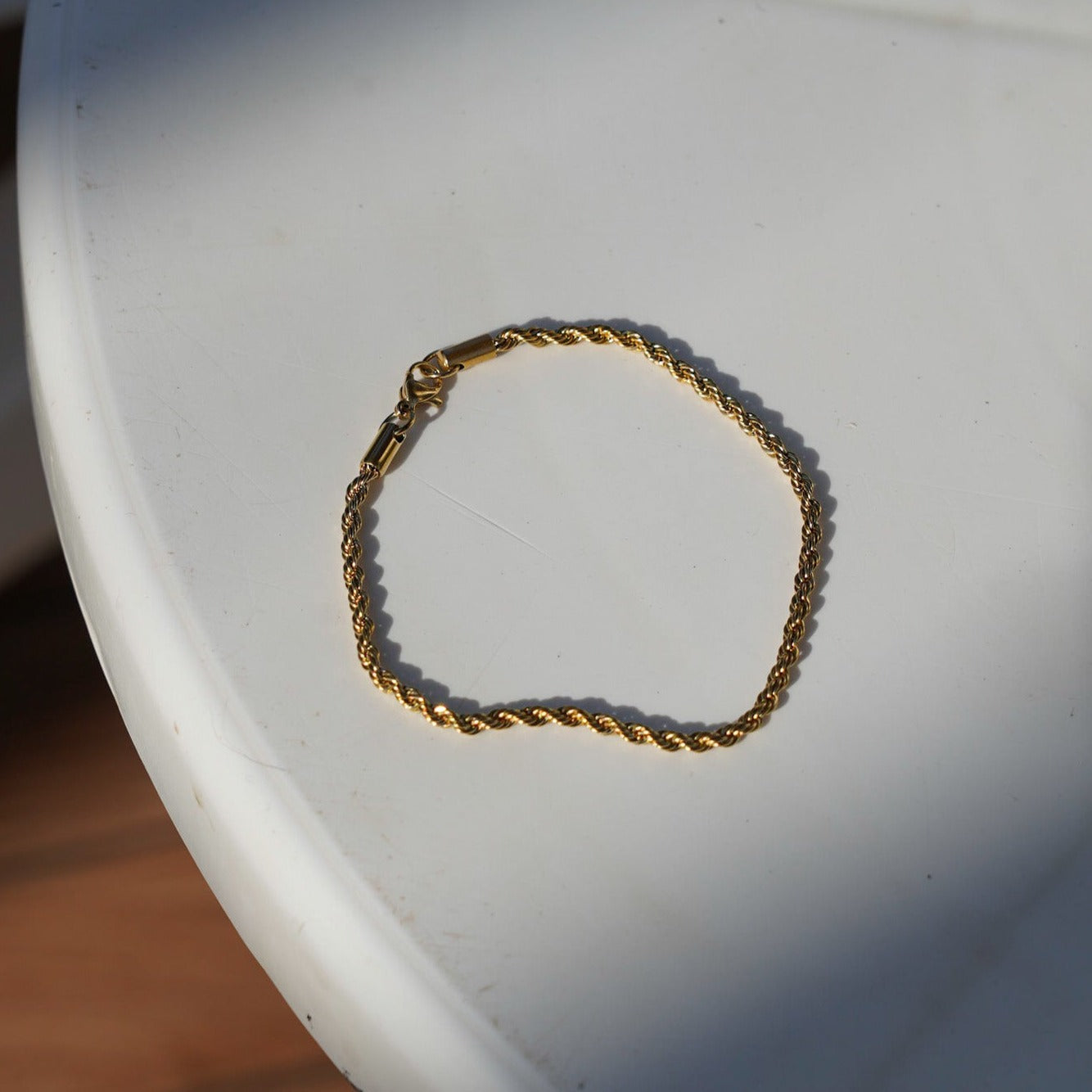 Rope bracelet - Gold-toned
